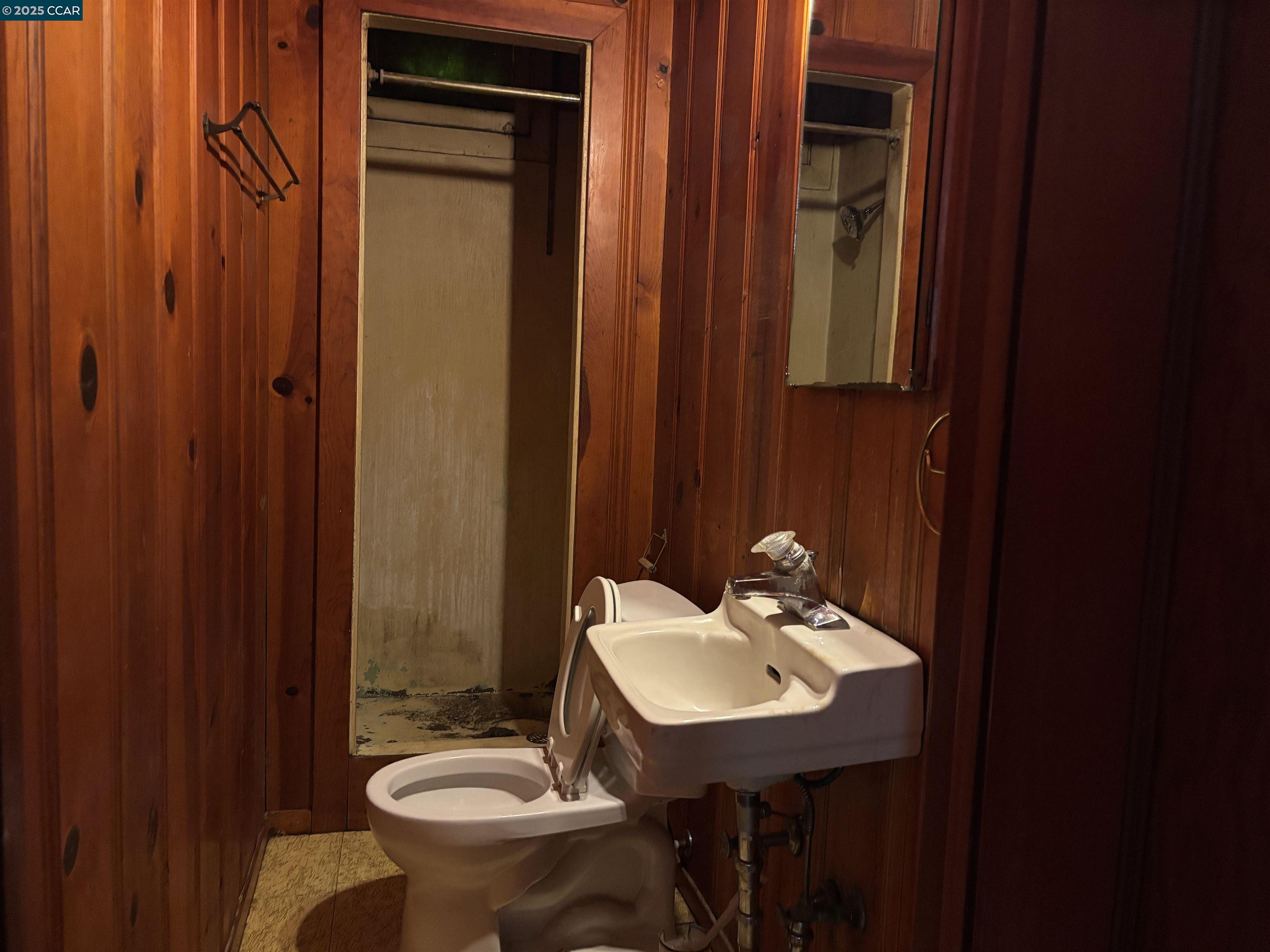 Detail Gallery Image 12 of 22 For 415 W 9th St, Antioch,  CA 94509 - 3 Beds | 2 Baths