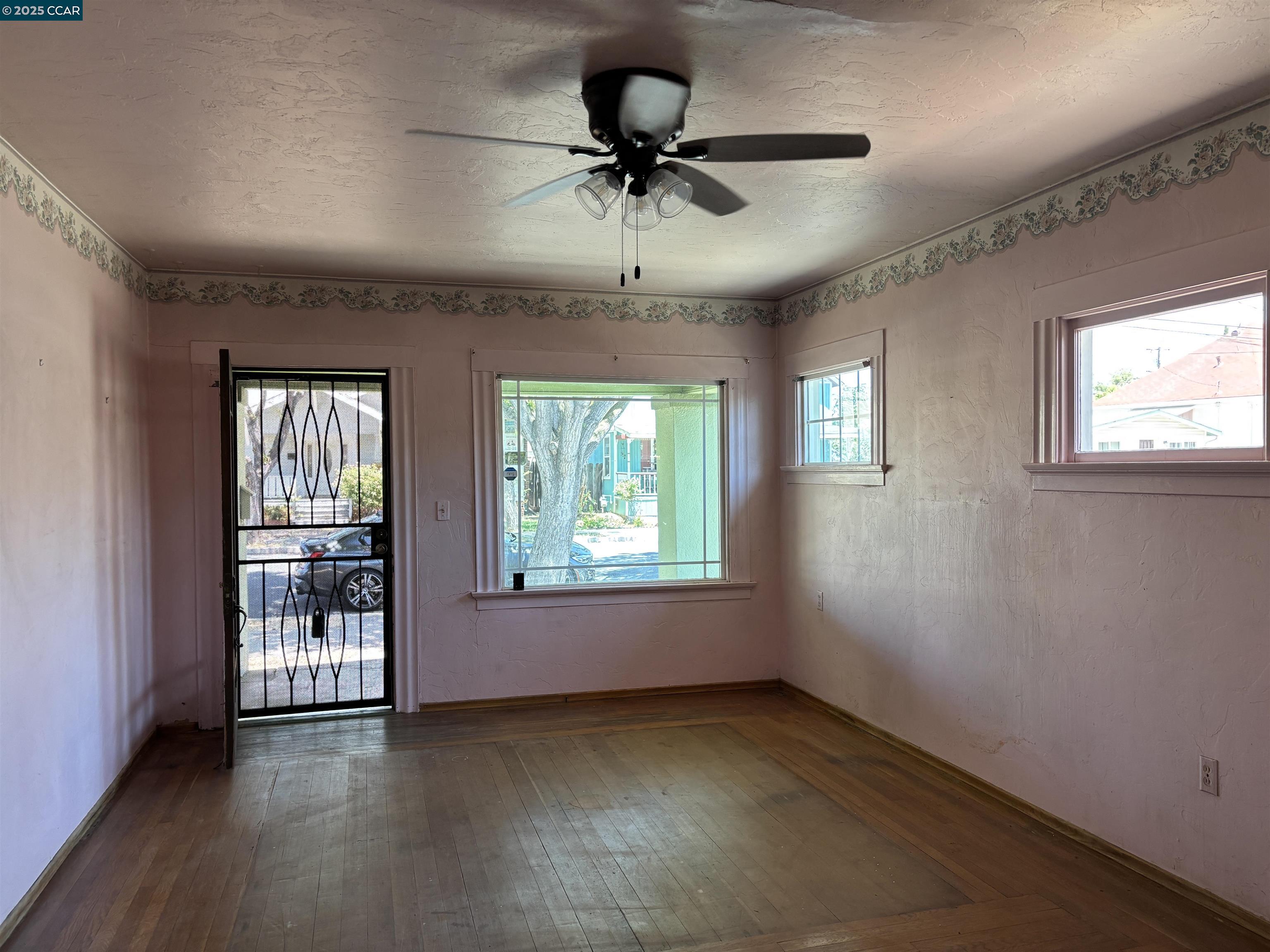 Detail Gallery Image 20 of 22 For 415 W 9th St, Antioch,  CA 94509 - 3 Beds | 2 Baths