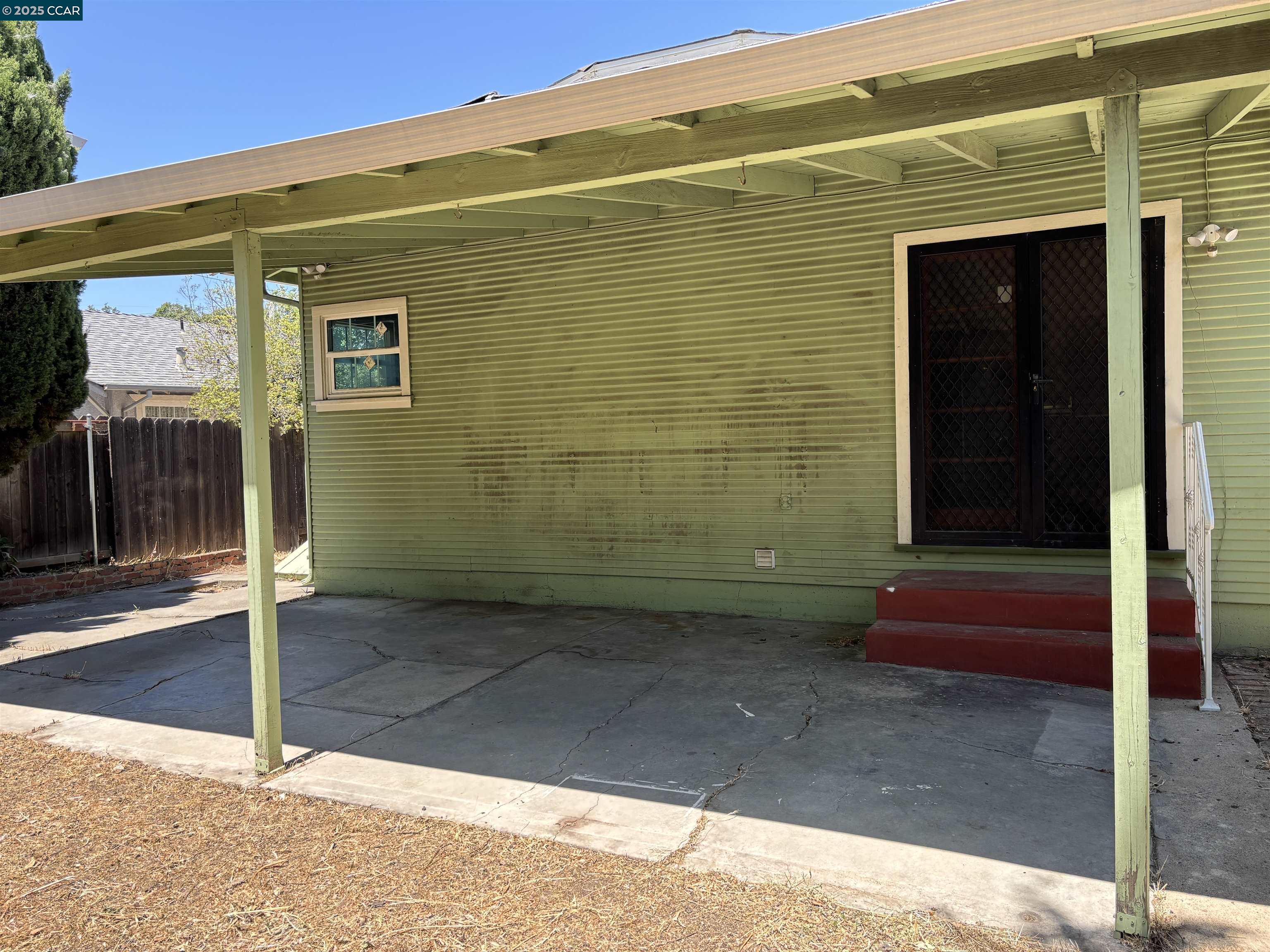 Detail Gallery Image 9 of 22 For 415 W 9th St, Antioch,  CA 94509 - 3 Beds | 2 Baths