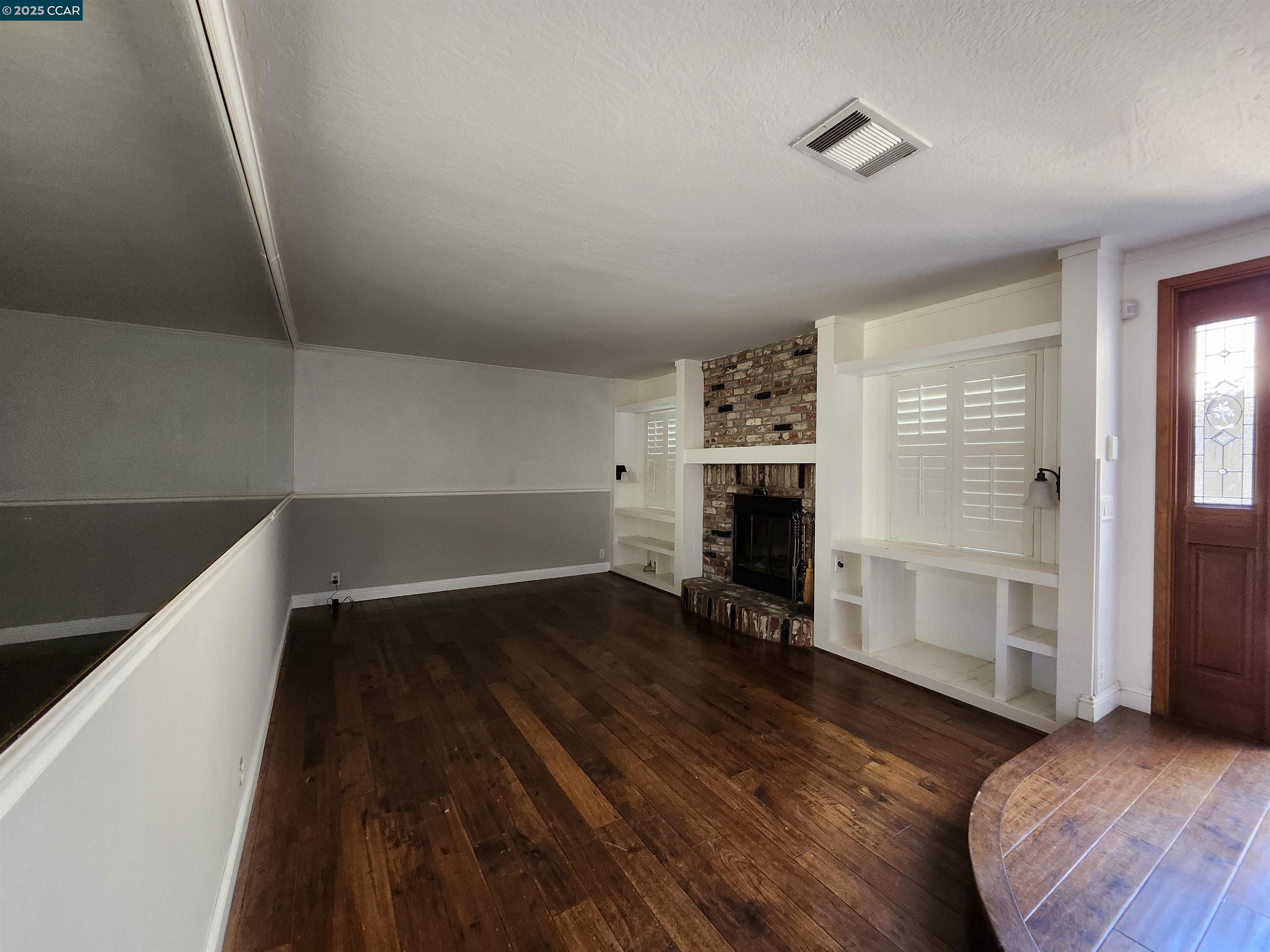Photo #2: 41100876 Listing 