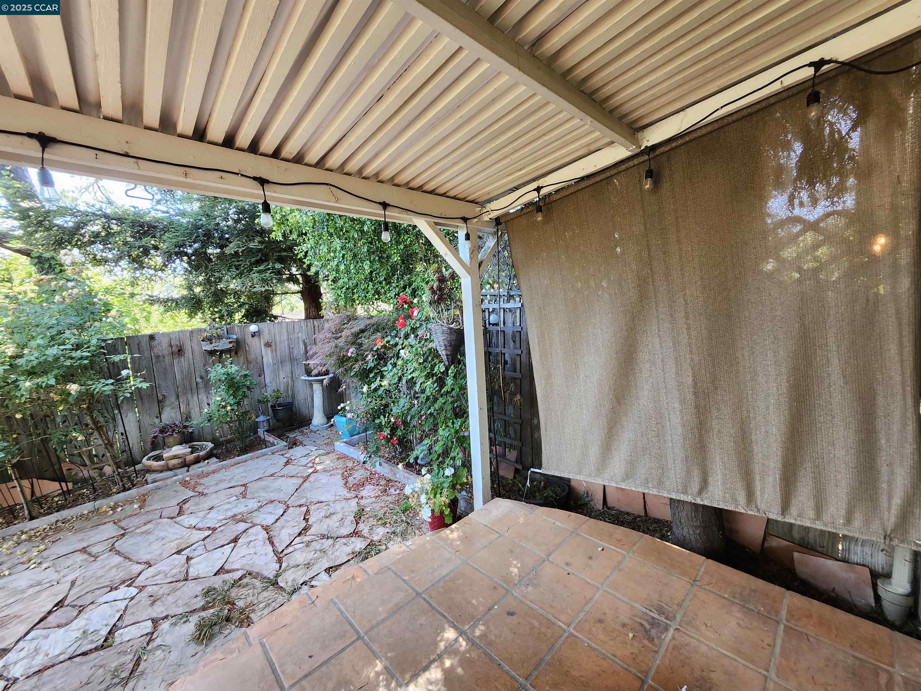 Detail Gallery Image 13 of 35 For 312 Wildcroft Dr, Martinez,  CA 94553 - 3 Beds | 2/1 Baths