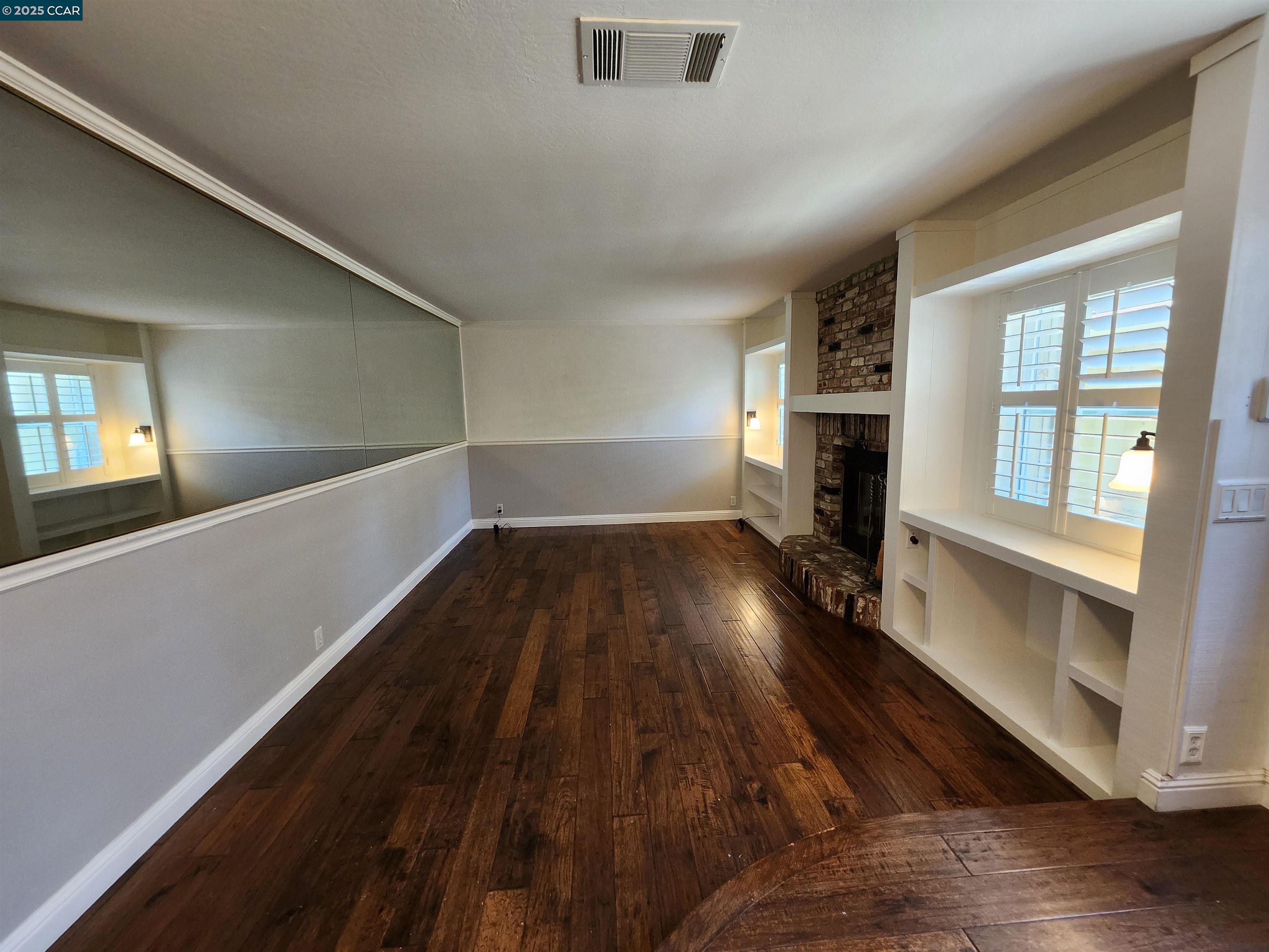 Detail Gallery Image 3 of 35 For 312 Wildcroft Dr, Martinez,  CA 94553 - 3 Beds | 2/1 Baths