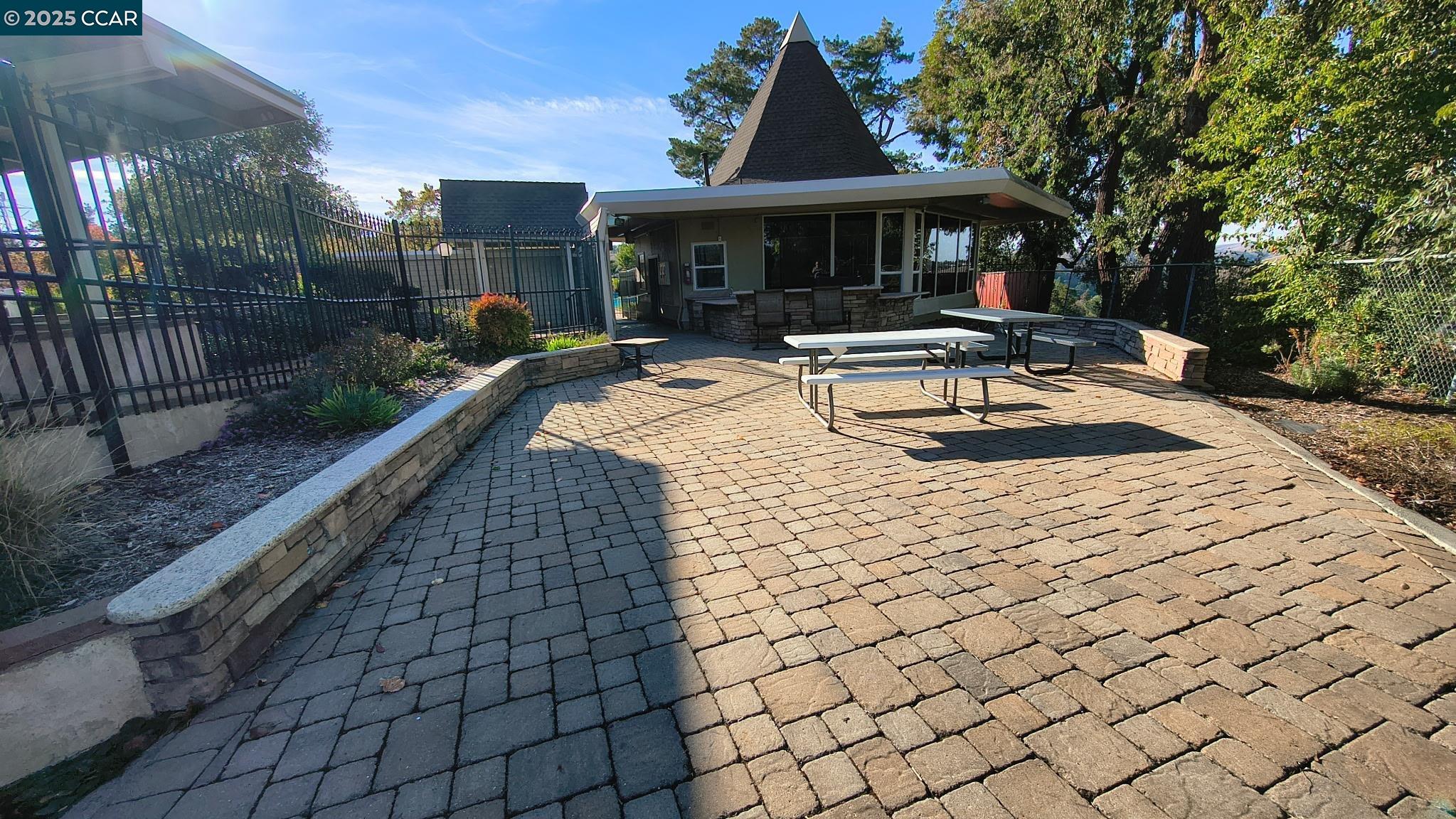 Detail Gallery Image 32 of 35 For 312 Wildcroft Dr, Martinez,  CA 94553 - 3 Beds | 2/1 Baths