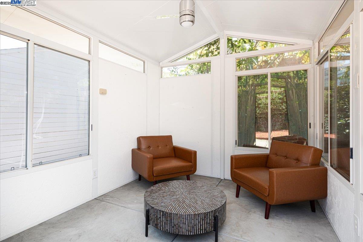Detail Gallery Image 18 of 20 For 130 Marlow Dr, Oakland,  CA 94605 - 2 Beds | 1 Baths