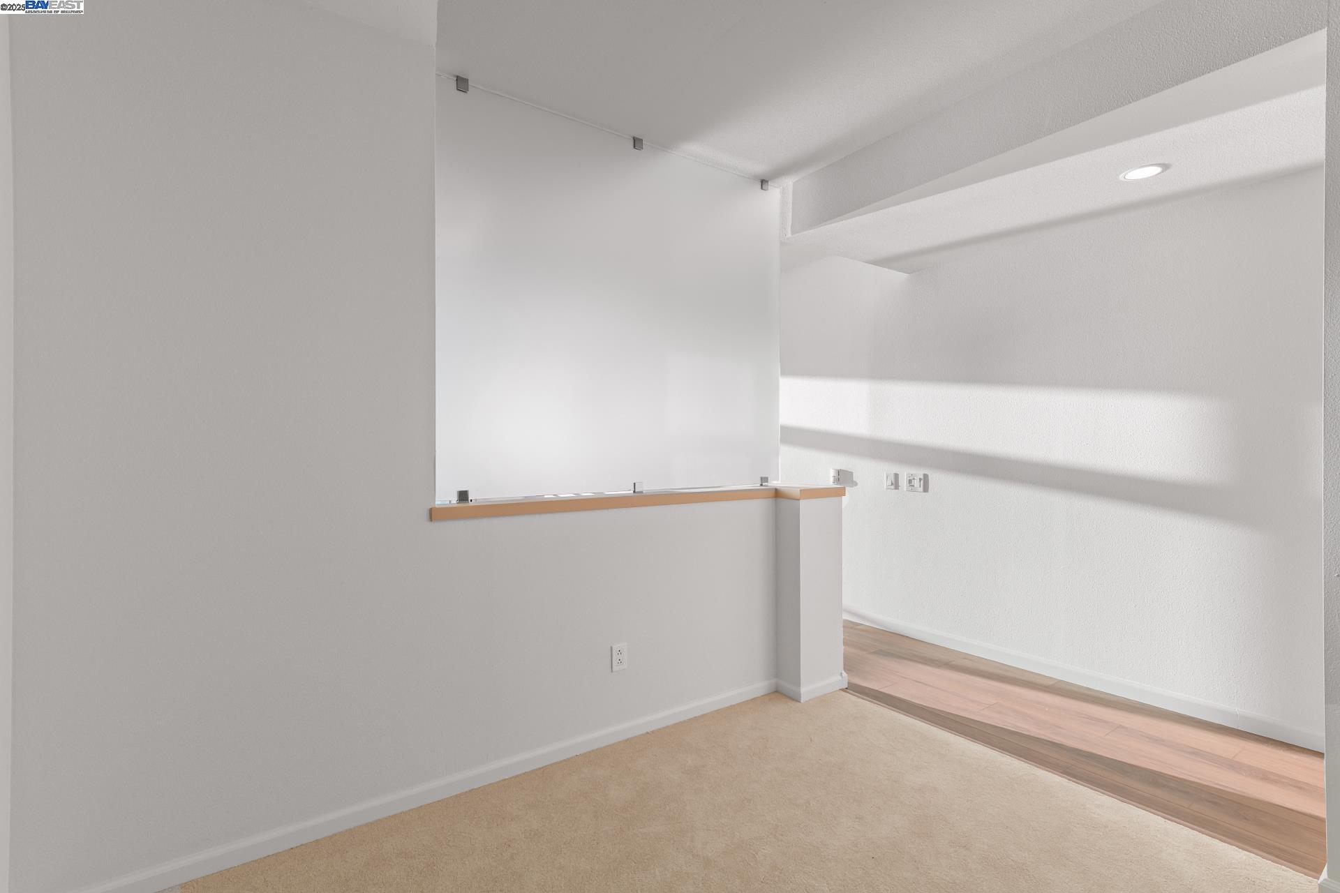 1 Lakeside # 1806, Oakland, California 94612, 1 Bedroom Bedrooms, 1 Room Rooms,1 BathroomBathrooms,Residential Lease,For Rent,1 Lakeside # 1806,41100882