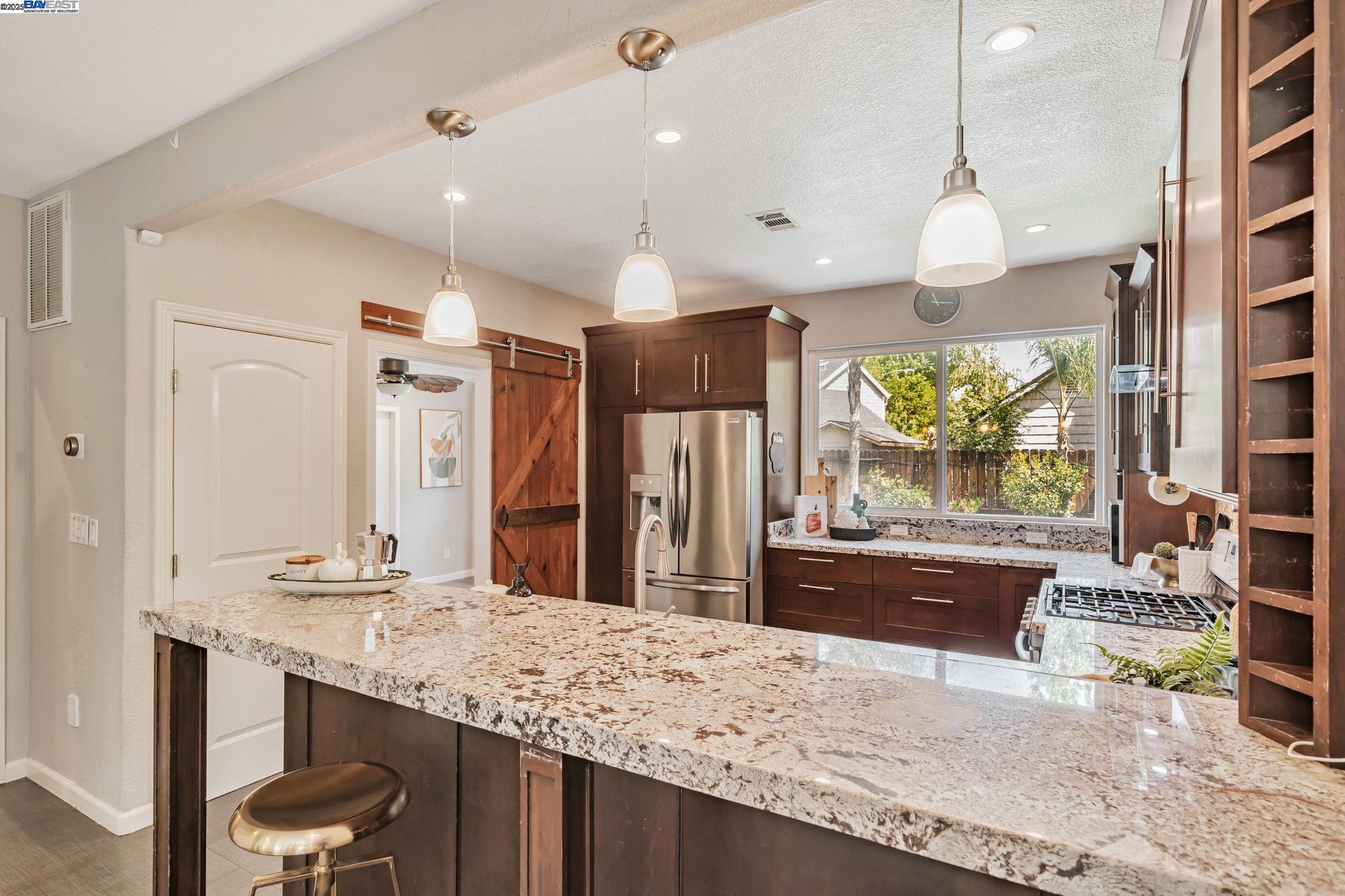Detail Gallery Image 10 of 50 For 761 Potsgrove Place, Tracy,  CA 95377-9023 - 3 Beds | 2 Baths