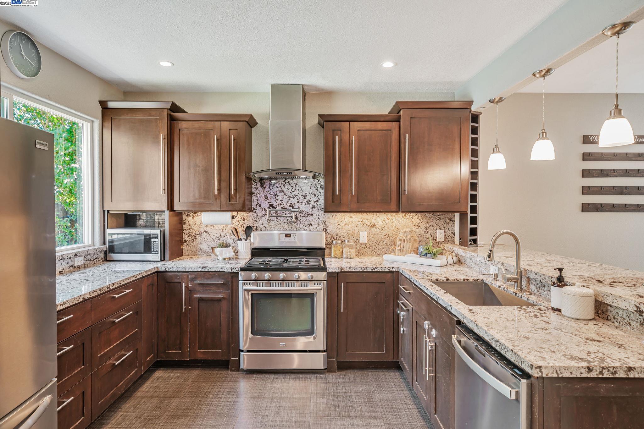 Detail Gallery Image 13 of 50 For 761 Potsgrove Place, Tracy,  CA 95377-9023 - 3 Beds | 2 Baths
