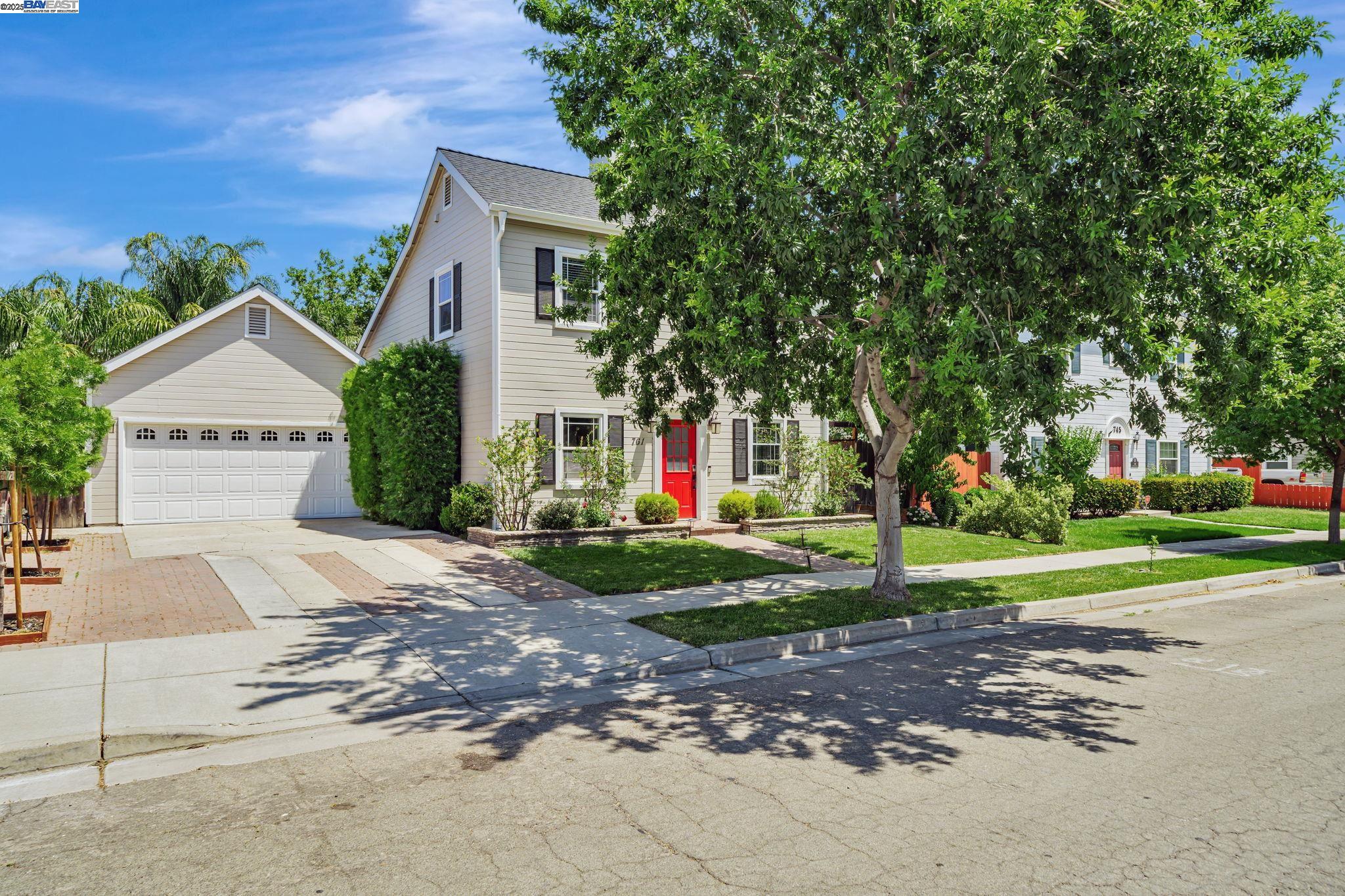 Detail Gallery Image 4 of 50 For 761 Potsgrove Place, Tracy,  CA 95377-9023 - 3 Beds | 2 Baths