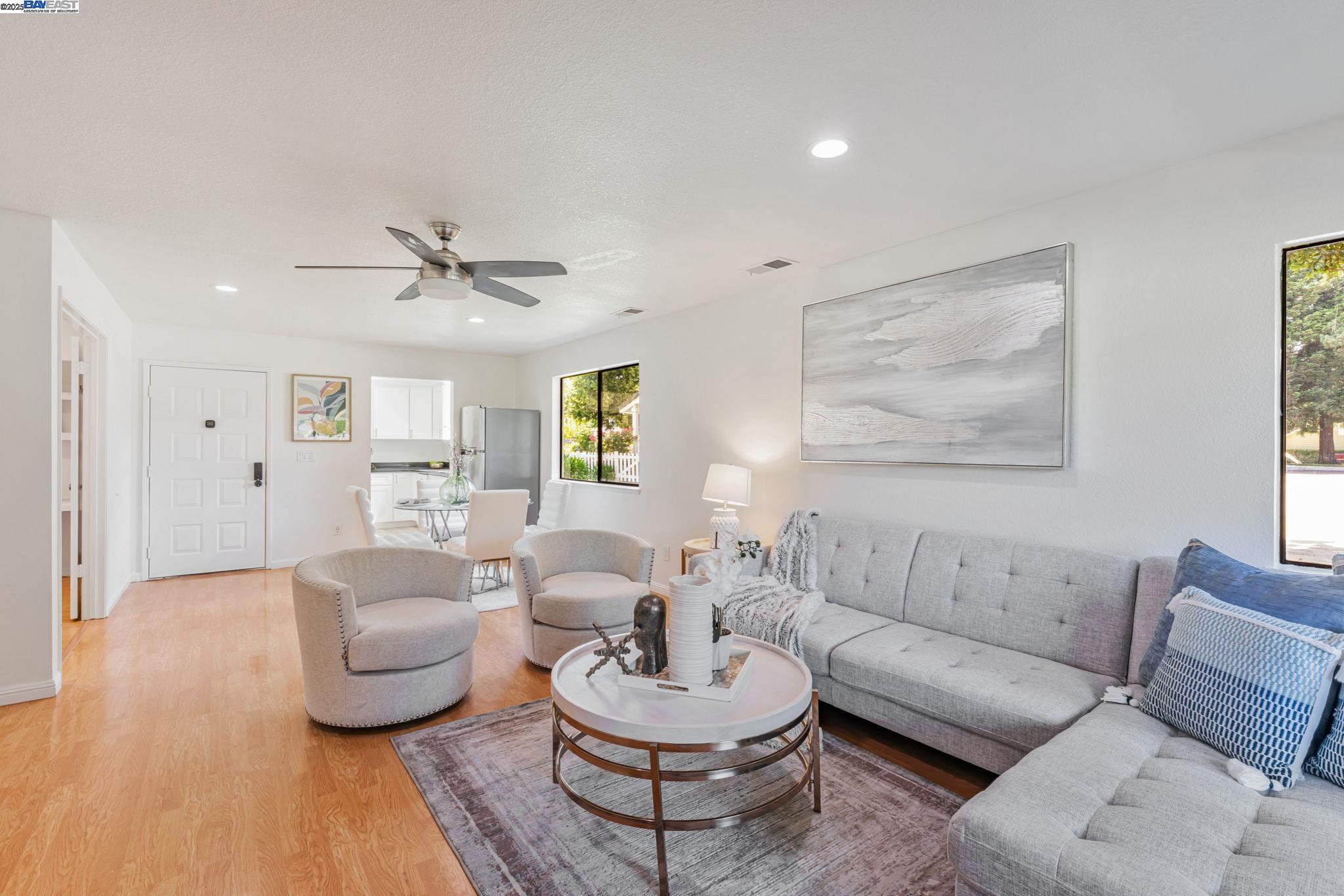 Photo #8: 41100887 Listing: Photo #8