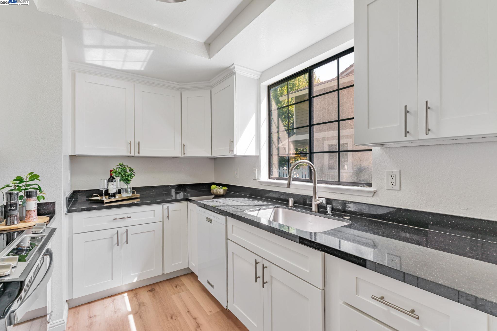 Photo #10: 41100887 Listing: Photo #10
