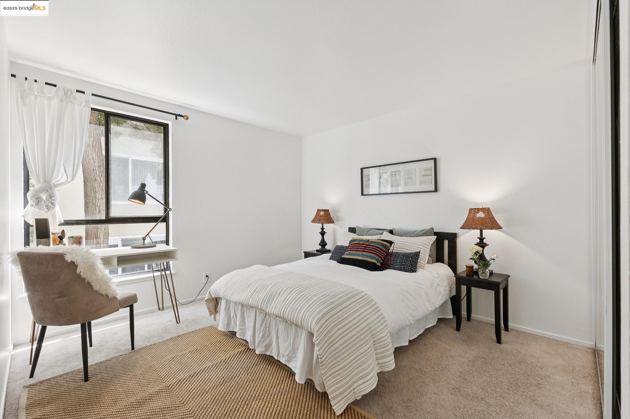 Detail Gallery Image 30 of 39 For 2632 Warring St #1,  Berkeley,  CA 94704 - 2 Beds | 1 Baths