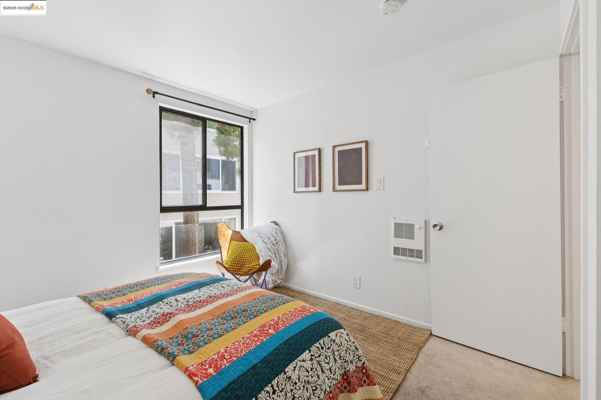 Detail Gallery Image 35 of 39 For 2632 Warring St #1,  Berkeley,  CA 94704 - 2 Beds | 1 Baths