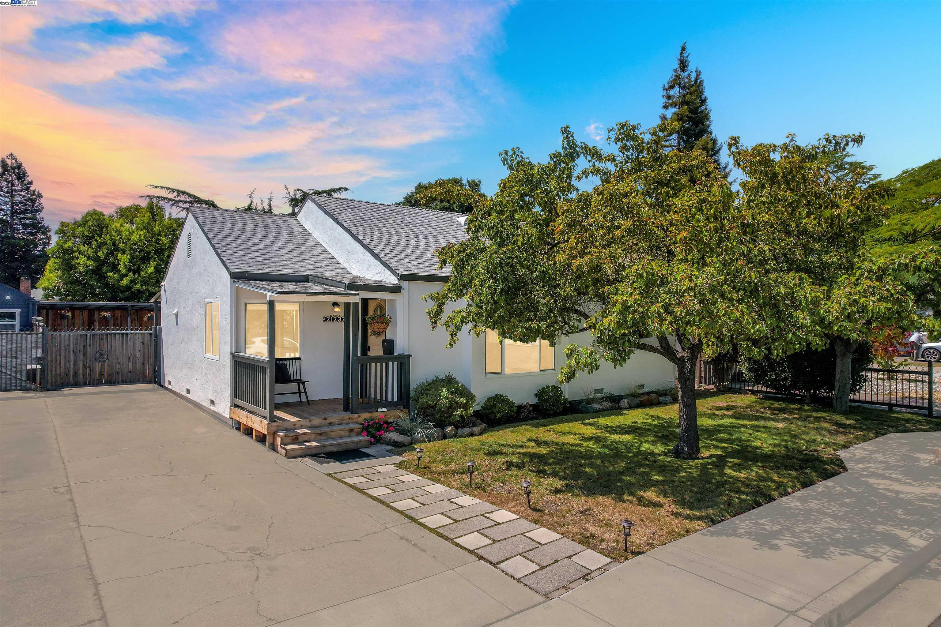 Thumbnail for 21237 Orange Ave, Castro Valley, CA 94546
