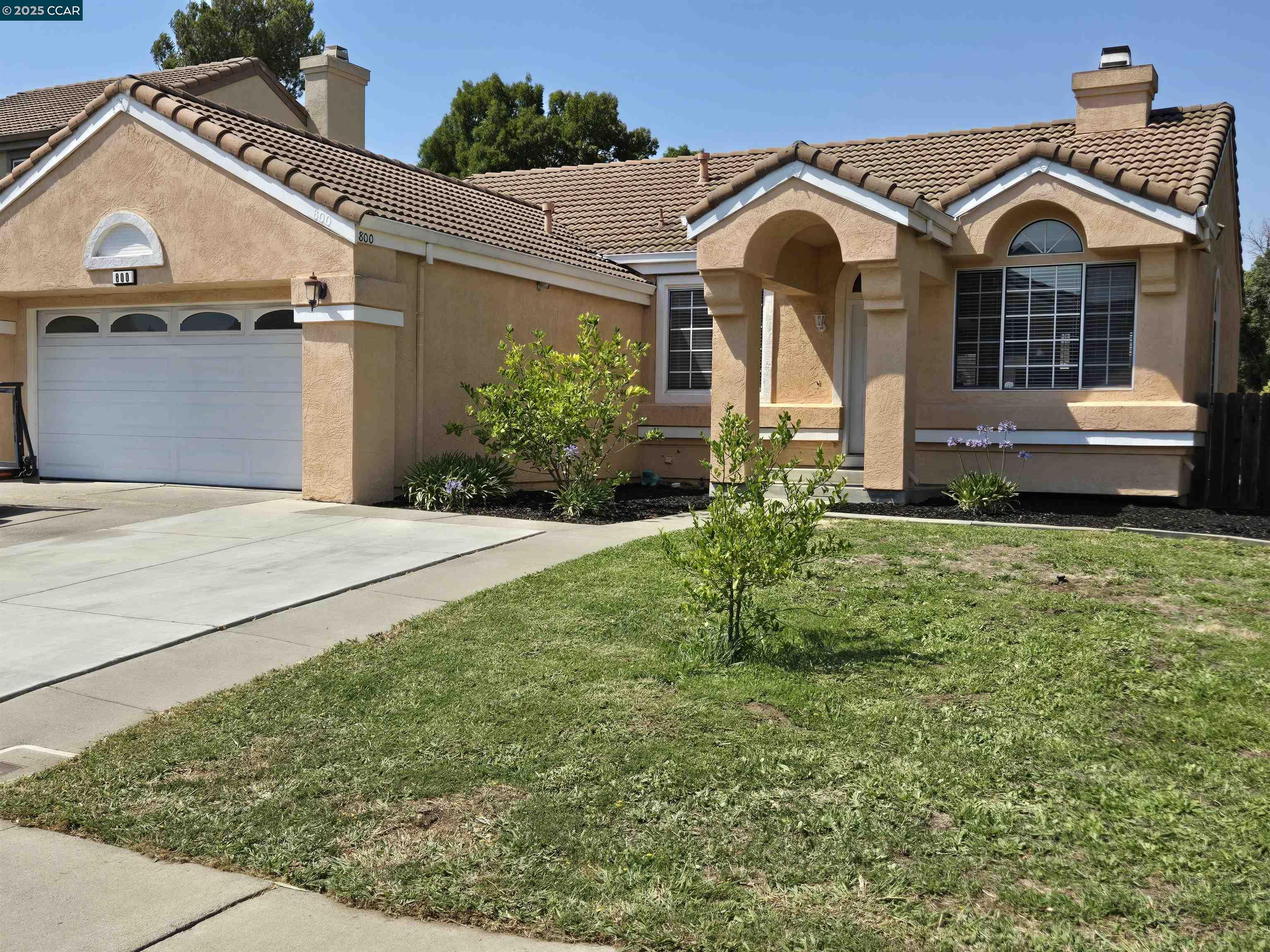 Detail Gallery Image 1 of 35 For 800 Gazebo Ct, Suisun City,  CA 94585 - 3 Beds | 2 Baths