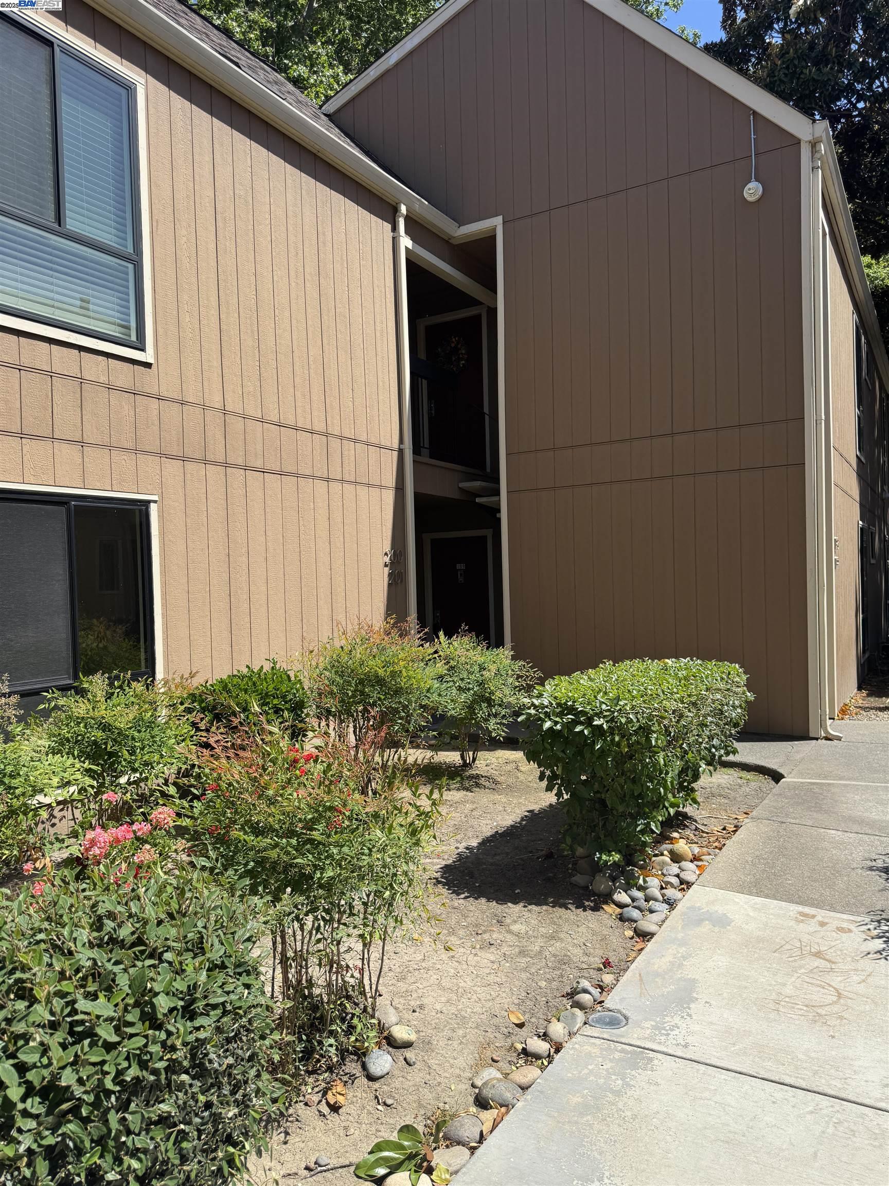 Photo #2: 41100894 Listing 