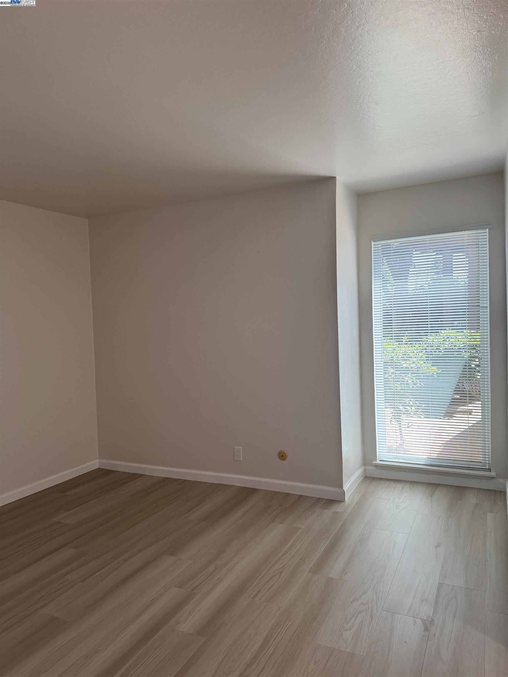 Photo #11: 41100894 Listing: Photo #11