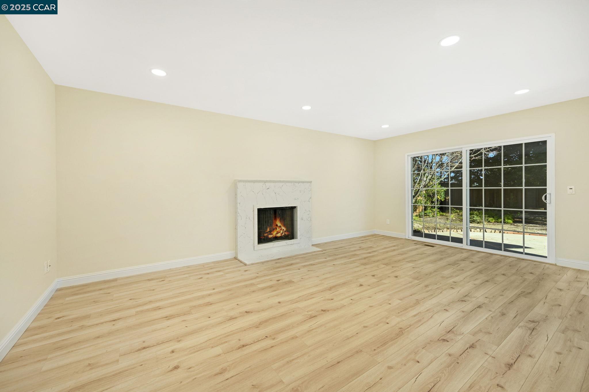 Detail Gallery Image 17 of 36 For 1181 Sunlight Circle, Concord,  CA 94518 - 4 Beds | 3 Baths