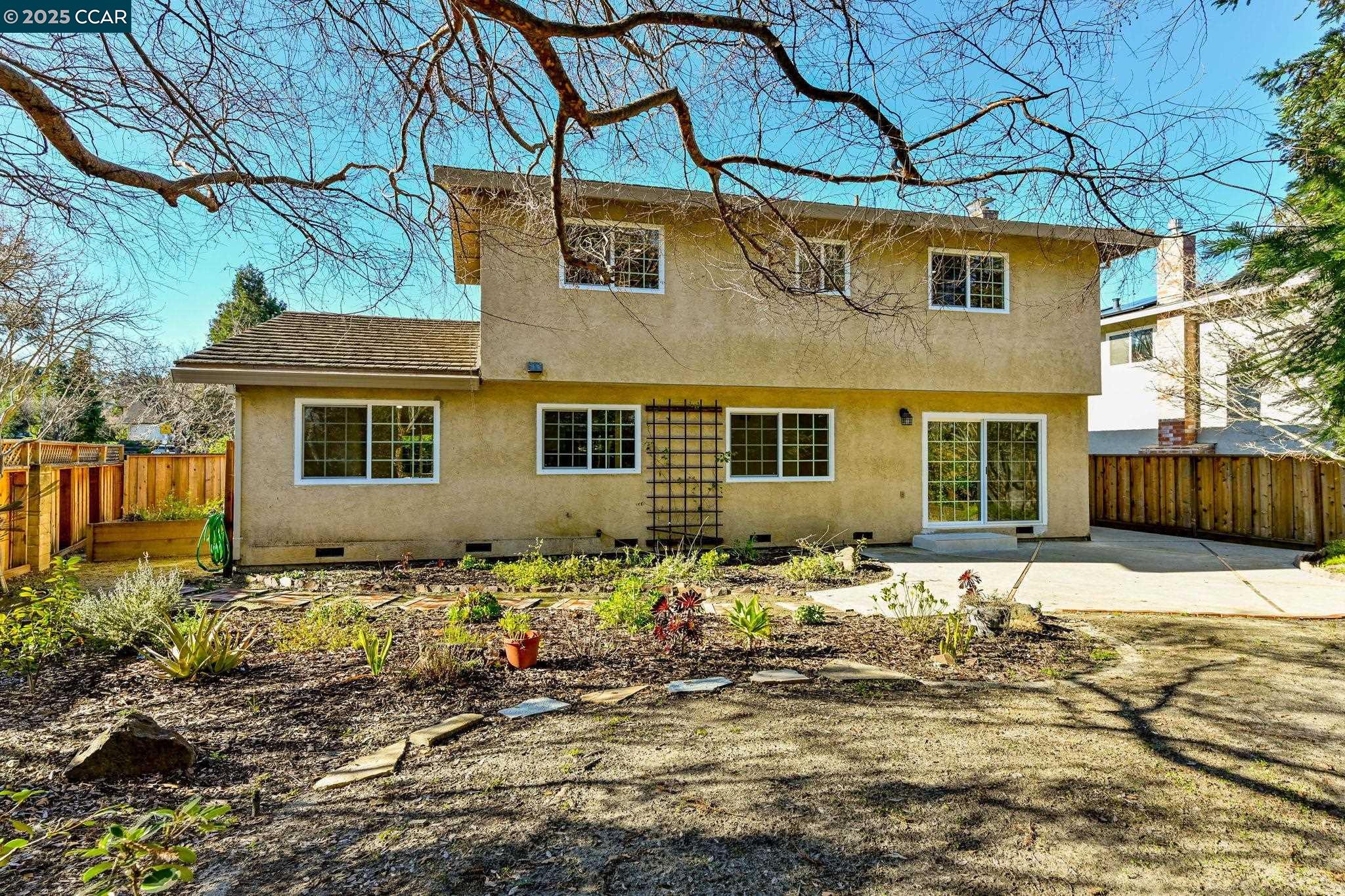 Detail Gallery Image 27 of 36 For 1181 Sunlight Circle, Concord,  CA 94518 - 4 Beds | 3 Baths