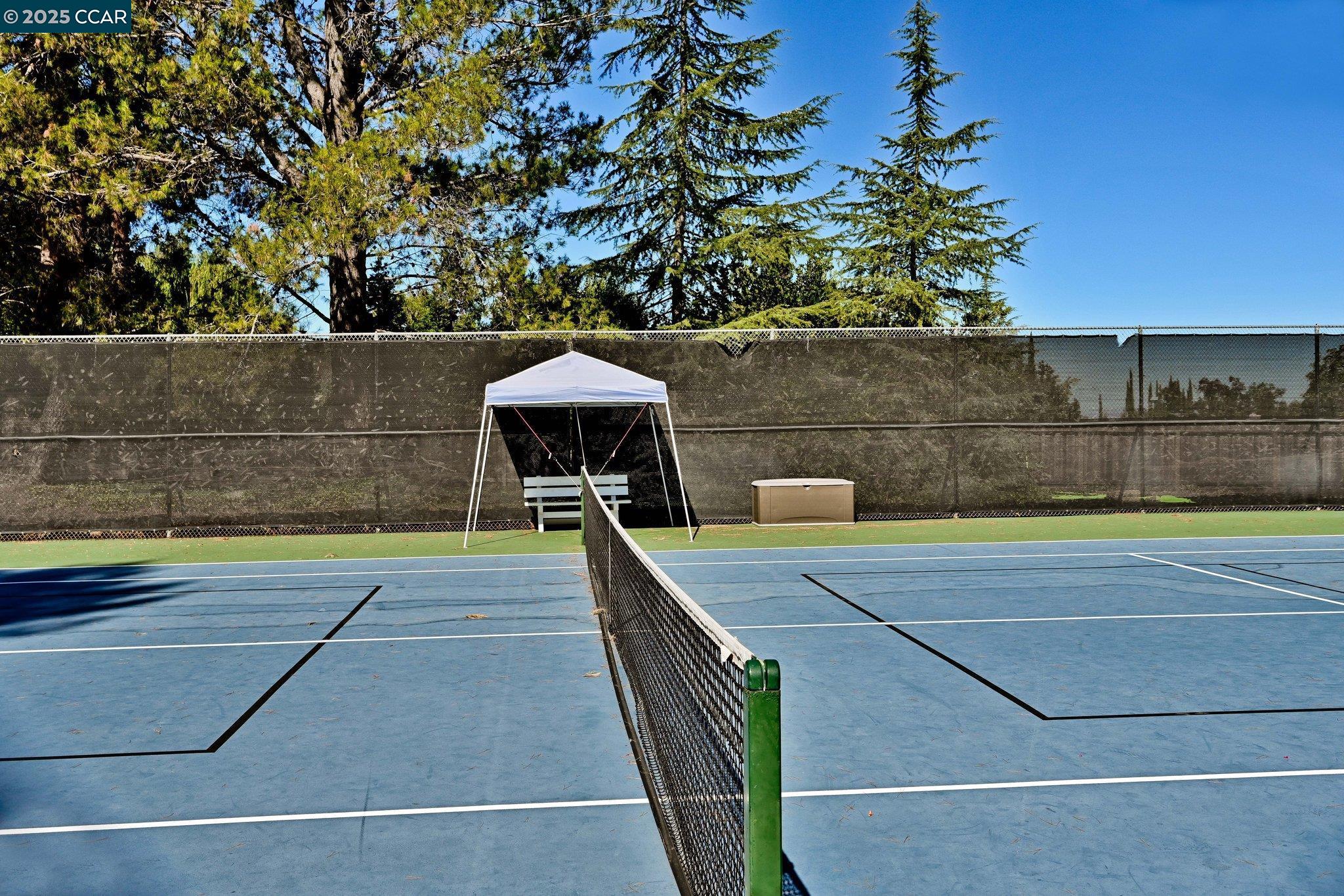 Detail Gallery Image 32 of 36 For 1181 Sunlight Circle, Concord,  CA 94518 - 4 Beds | 3 Baths