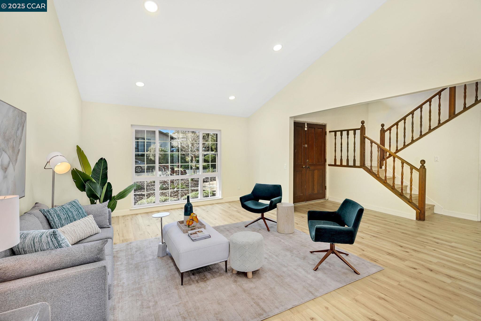 Detail Gallery Image 6 of 36 For 1181 Sunlight Circle, Concord,  CA 94518 - 4 Beds | 3 Baths