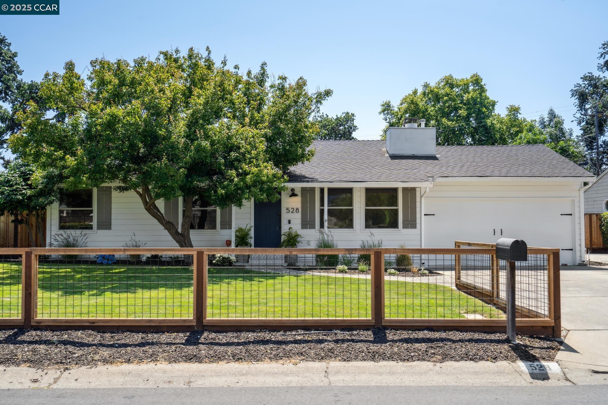 Detail Gallery Image 1 of 1 For 528 Shelly Dr, Pleasant Hill,  CA 94523 - 3 Beds | 1 Baths