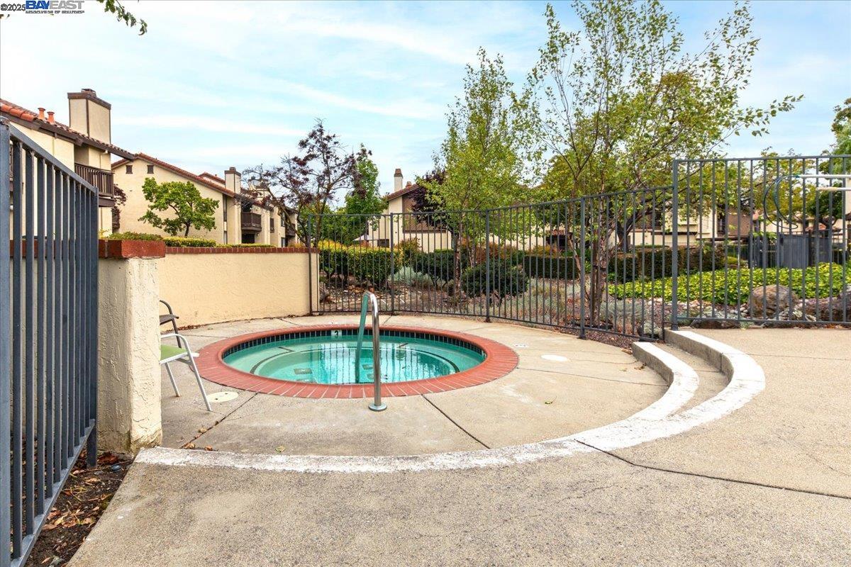 Photo #18: 41100901 Listing: Photo #18