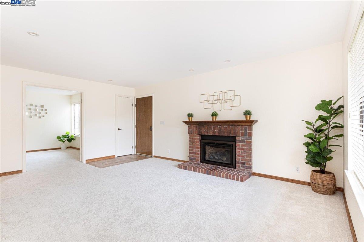 Photo #4: 41100901 Listing: Photo #4