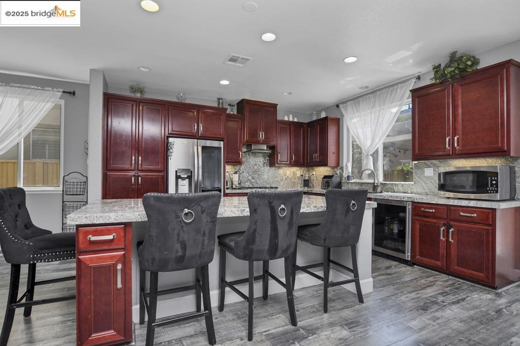 Detail Gallery Image 12 of 40 For 25 Solitude Ct, Oakley,  CA 94561 - 4 Beds | 2/1 Baths