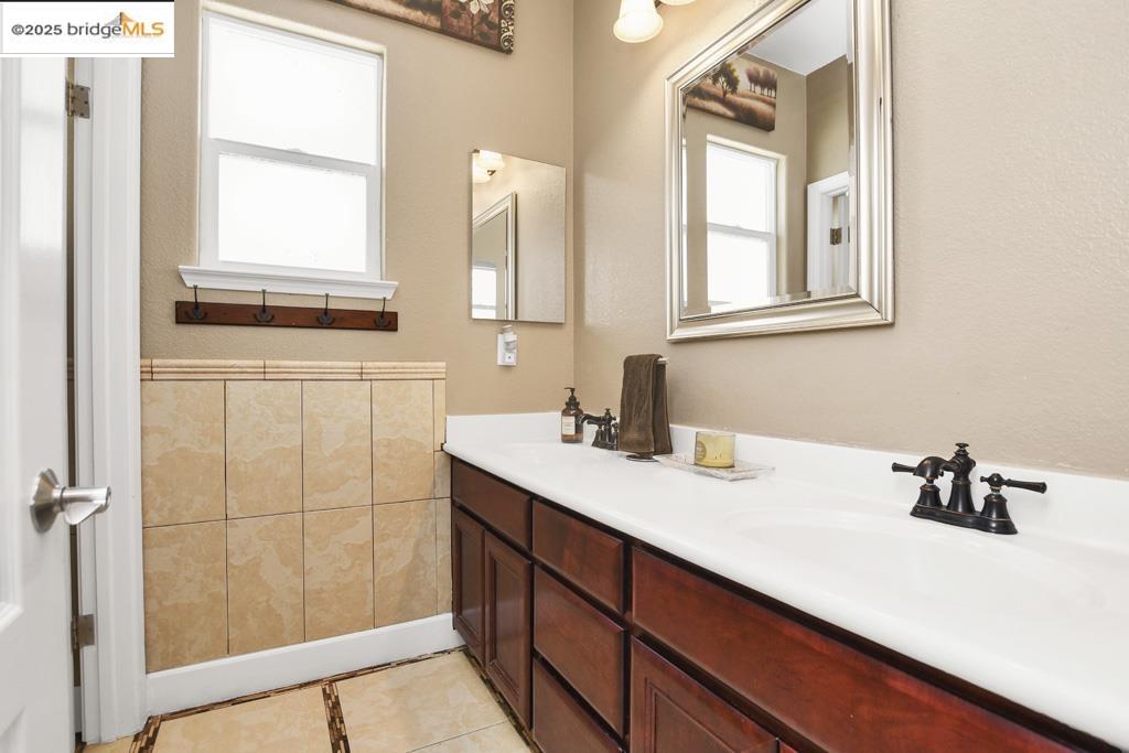 Detail Gallery Image 29 of 40 For 25 Solitude Ct, Oakley,  CA 94561 - 4 Beds | 2/1 Baths