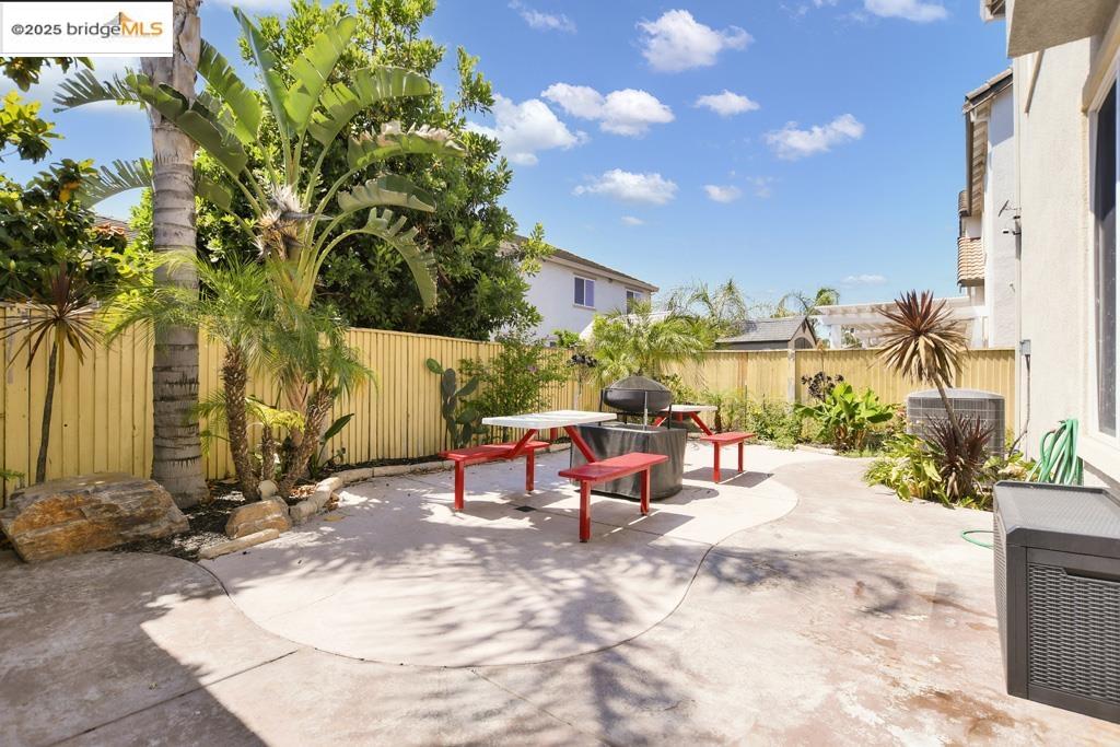 Detail Gallery Image 32 of 40 For 25 Solitude Ct, Oakley,  CA 94561 - 4 Beds | 2/1 Baths