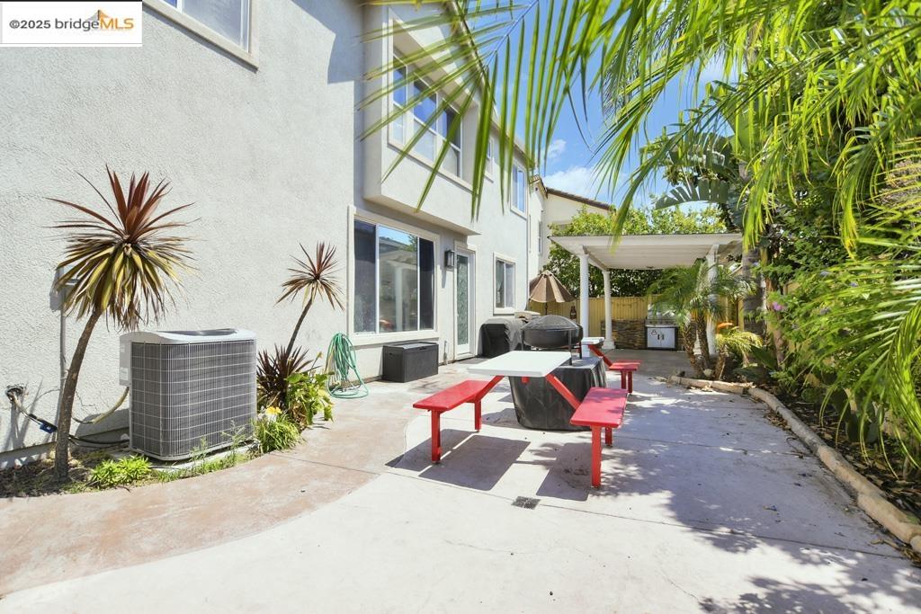 Detail Gallery Image 35 of 40 For 25 Solitude Ct, Oakley,  CA 94561 - 4 Beds | 2/1 Baths