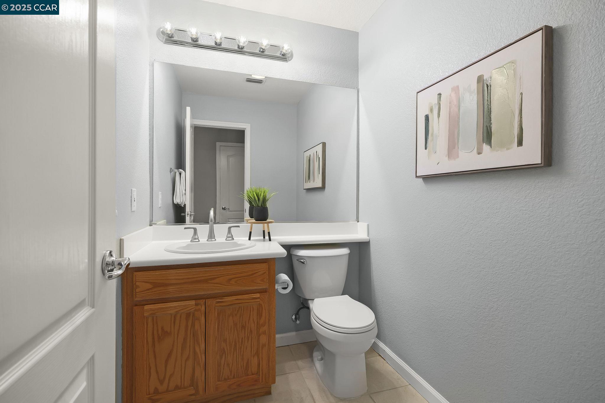Detail Gallery Image 13 of 28 For 2621 Carson Way, Antioch,  CA 94531 - 5 Beds | 3 Baths