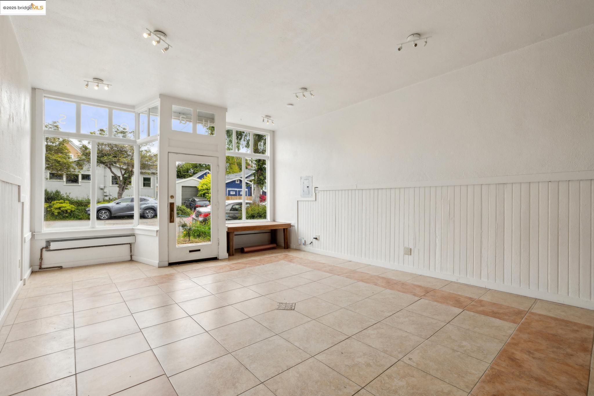 Detail Gallery Image 15 of 58 For 1718 Bancroft Way, Berkeley,  CA 94703 - – Beds | – Baths