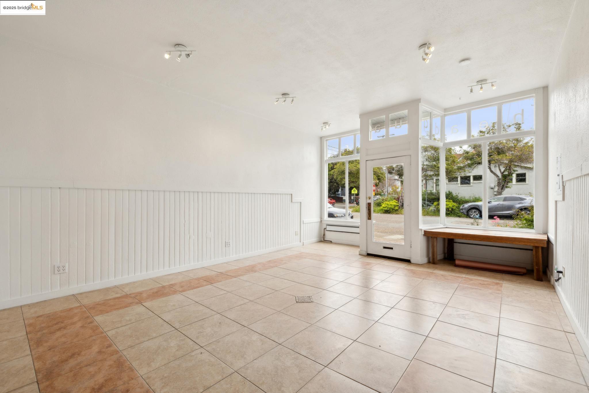 Detail Gallery Image 16 of 58 For 1718 Bancroft Way, Berkeley,  CA 94703 - – Beds | – Baths