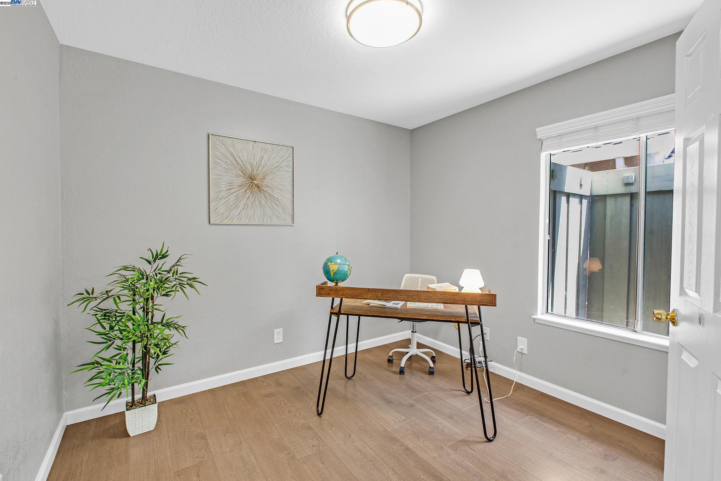 Detail Gallery Image 14 of 29 For 1328 Star Bush Ln, San Jose,  CA 95118 - 3 Beds | 2 Baths