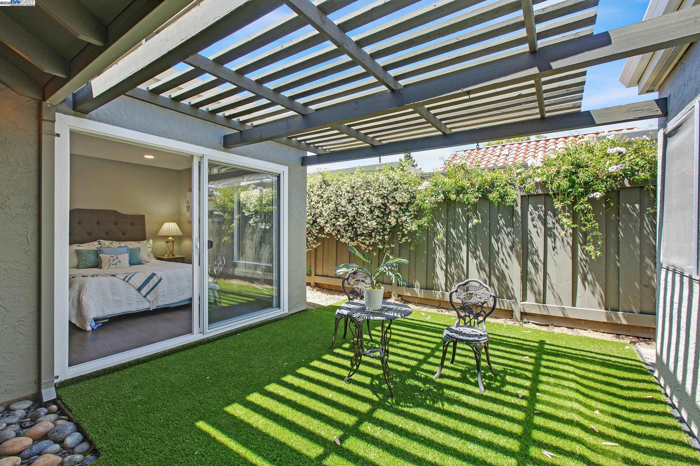 Detail Gallery Image 24 of 29 For 1328 Star Bush Ln, San Jose,  CA 95118 - 3 Beds | 2 Baths