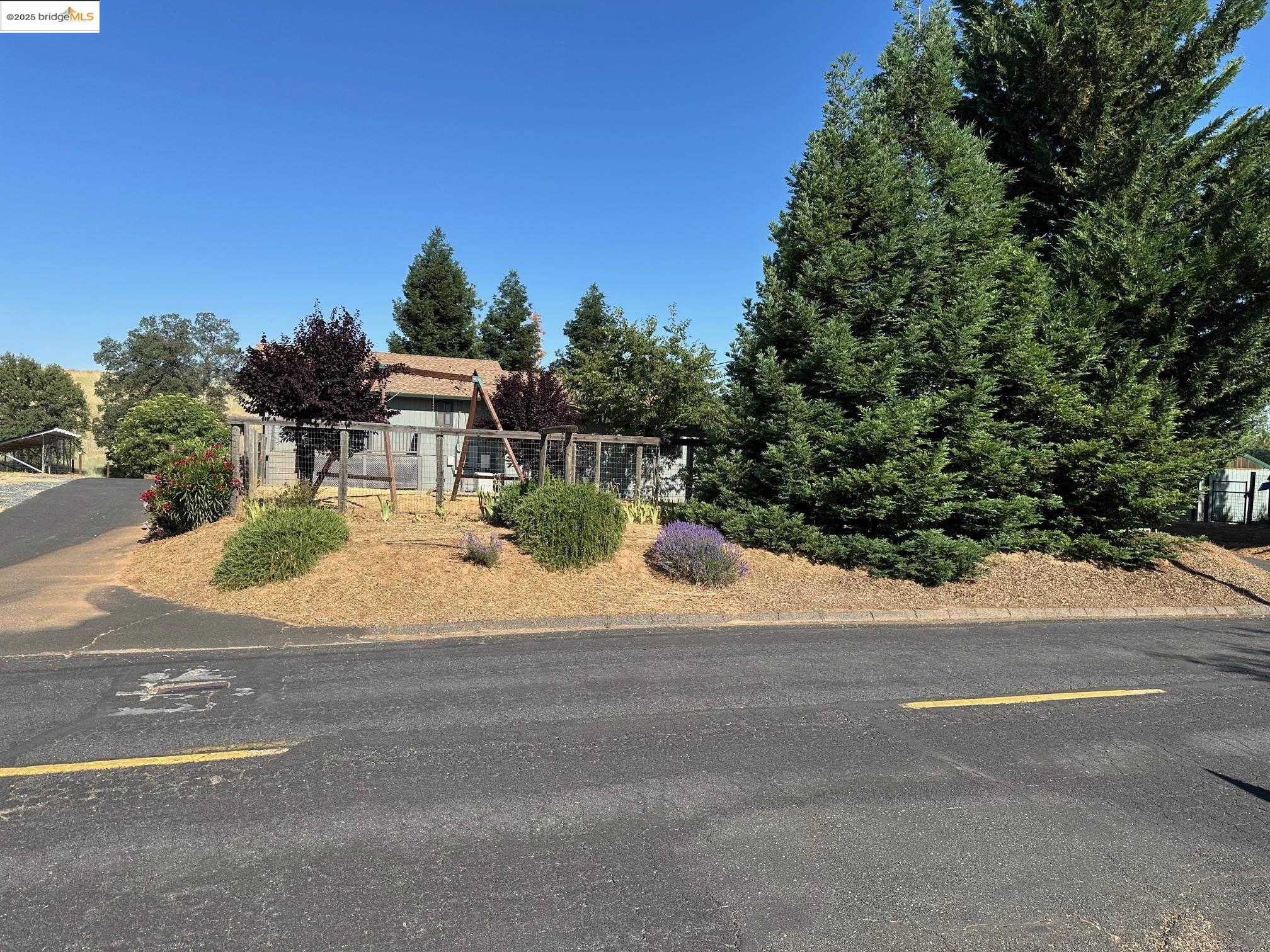 Detail Gallery Image 15 of 52 For 13033 Clements, Groveland,  CA 95321-9516 - 2 Beds | 2 Baths