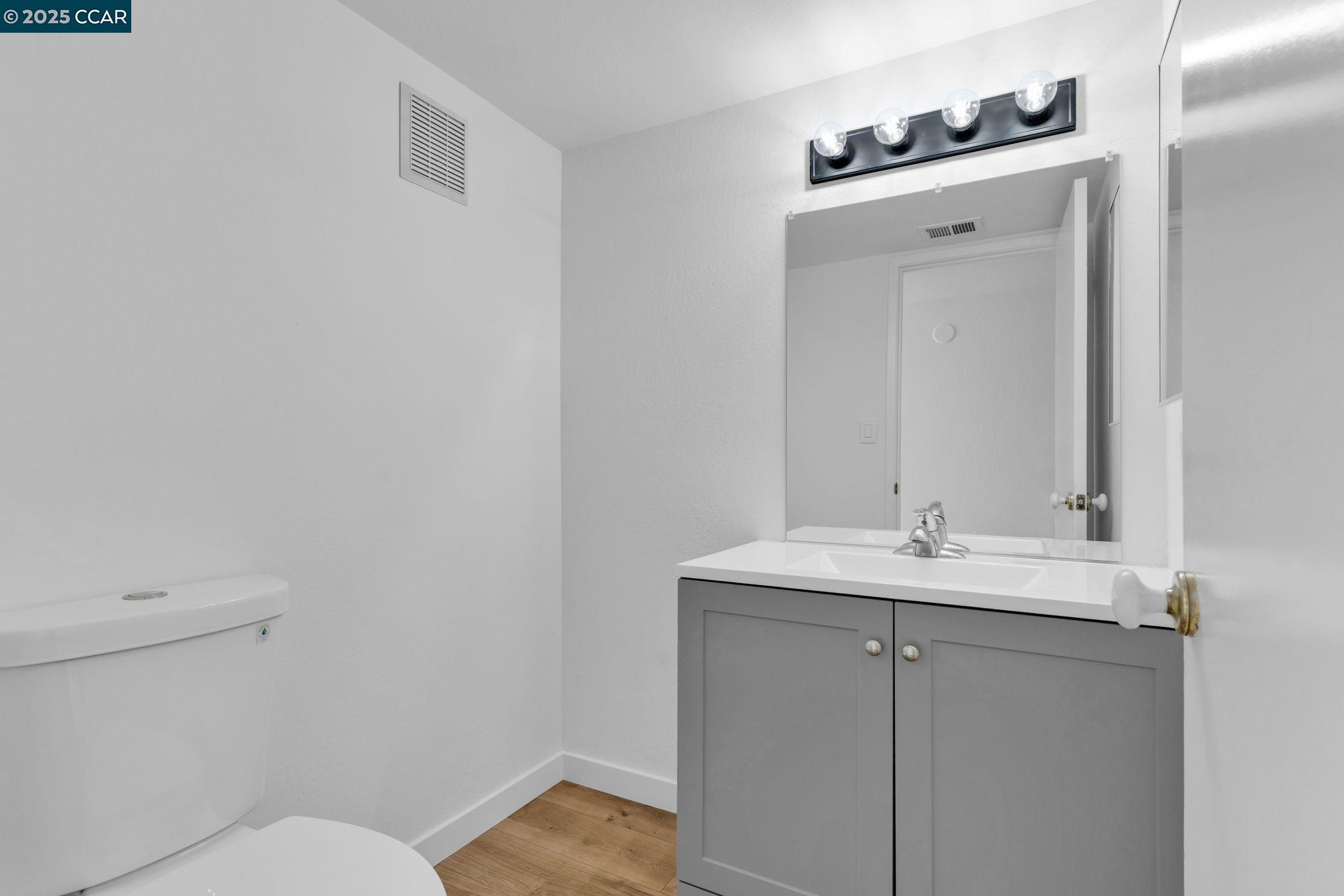 Detail Gallery Image 13 of 34 For 3240 De Anza Pl, San Ramon,  CA 94583 - 4 Beds | 2/1 Baths