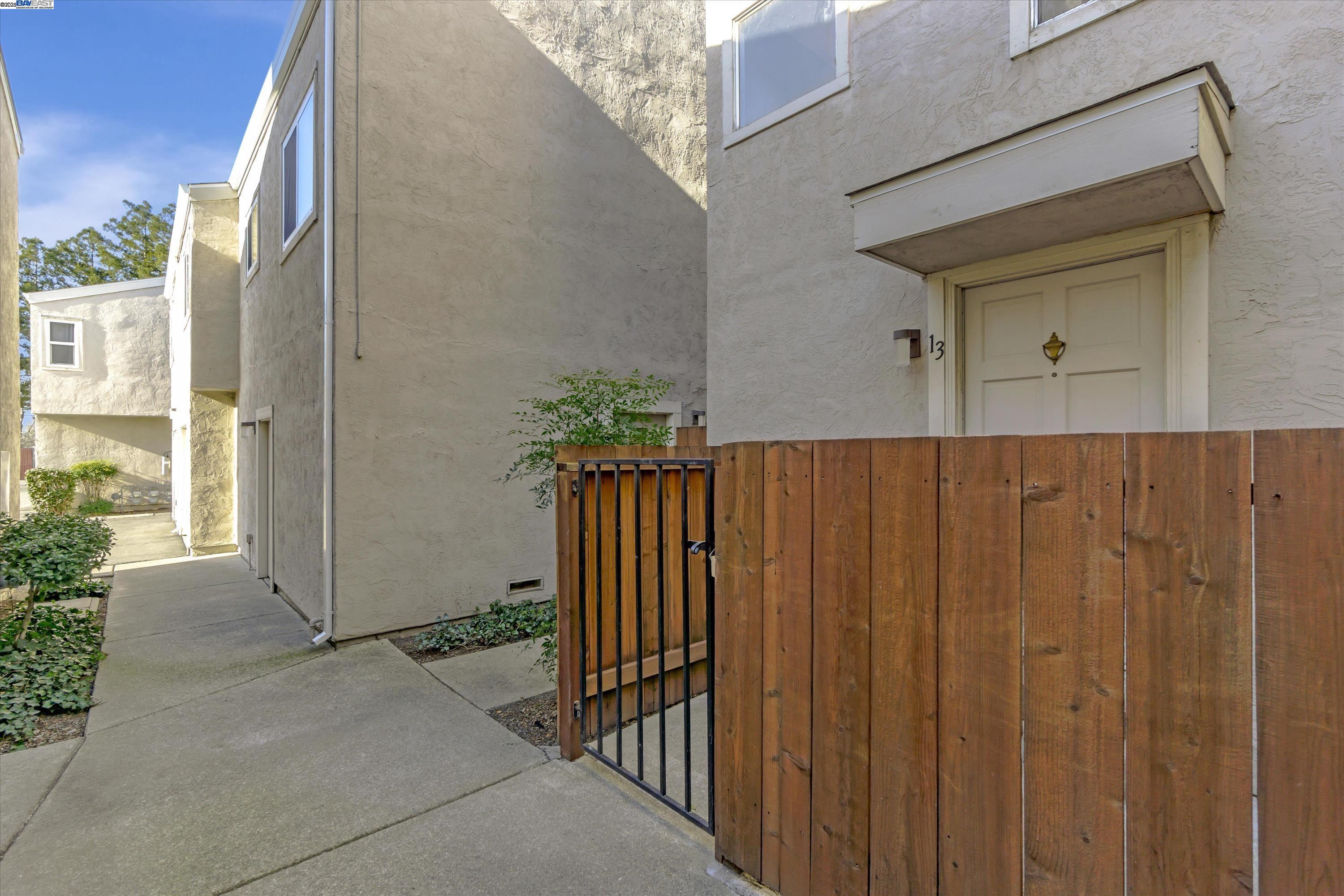 Photo #2: 41100926 Listing 
