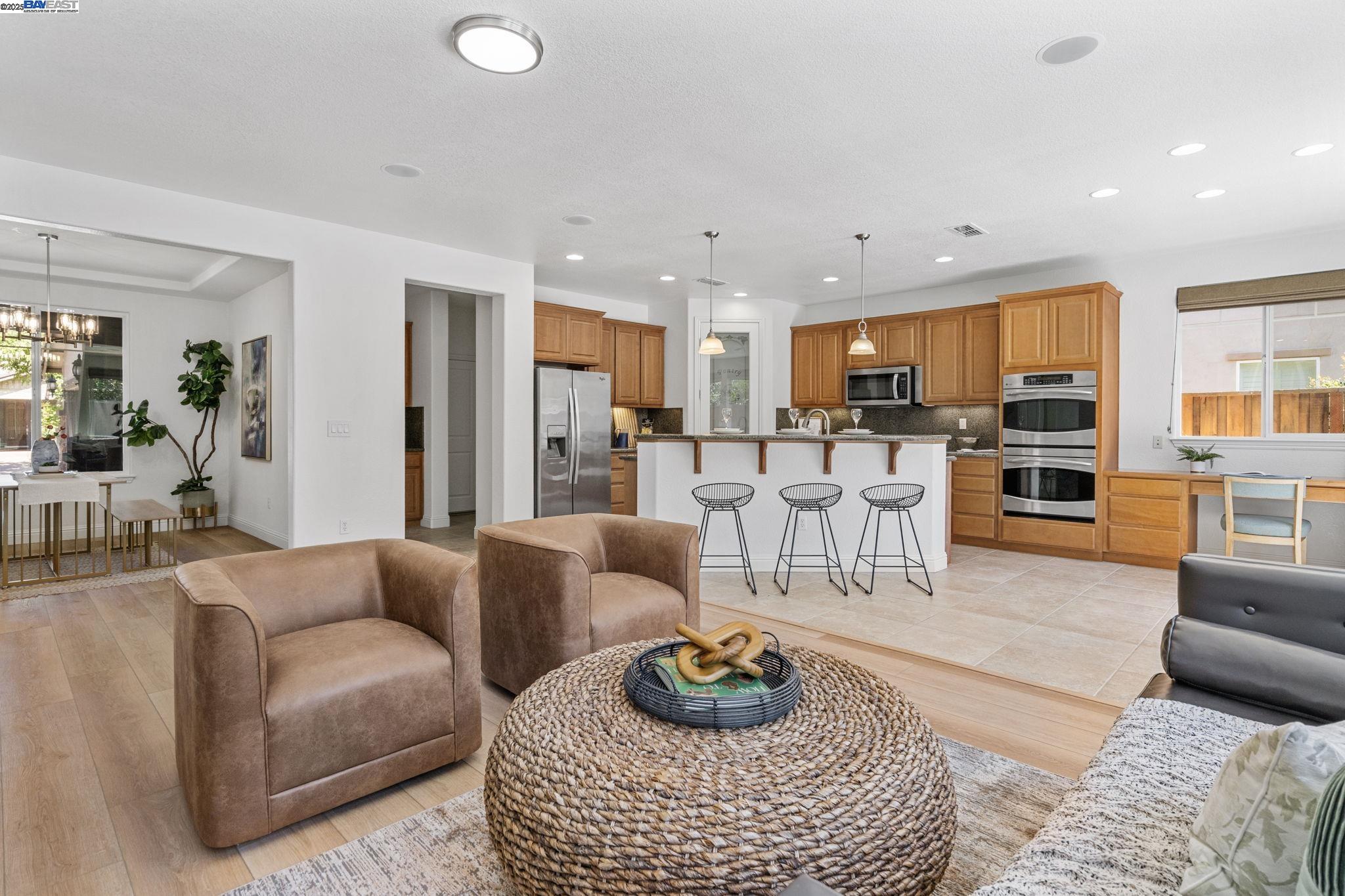 Detail Gallery Image 21 of 57 For 408 N Sierra Madre St, Mountain House,  CA 95391 - 4 Beds | 3 Baths