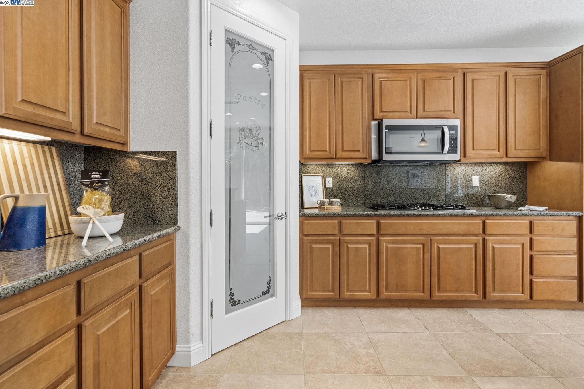 Detail Gallery Image 26 of 57 For 408 N Sierra Madre St, Mountain House,  CA 95391 - 4 Beds | 3 Baths
