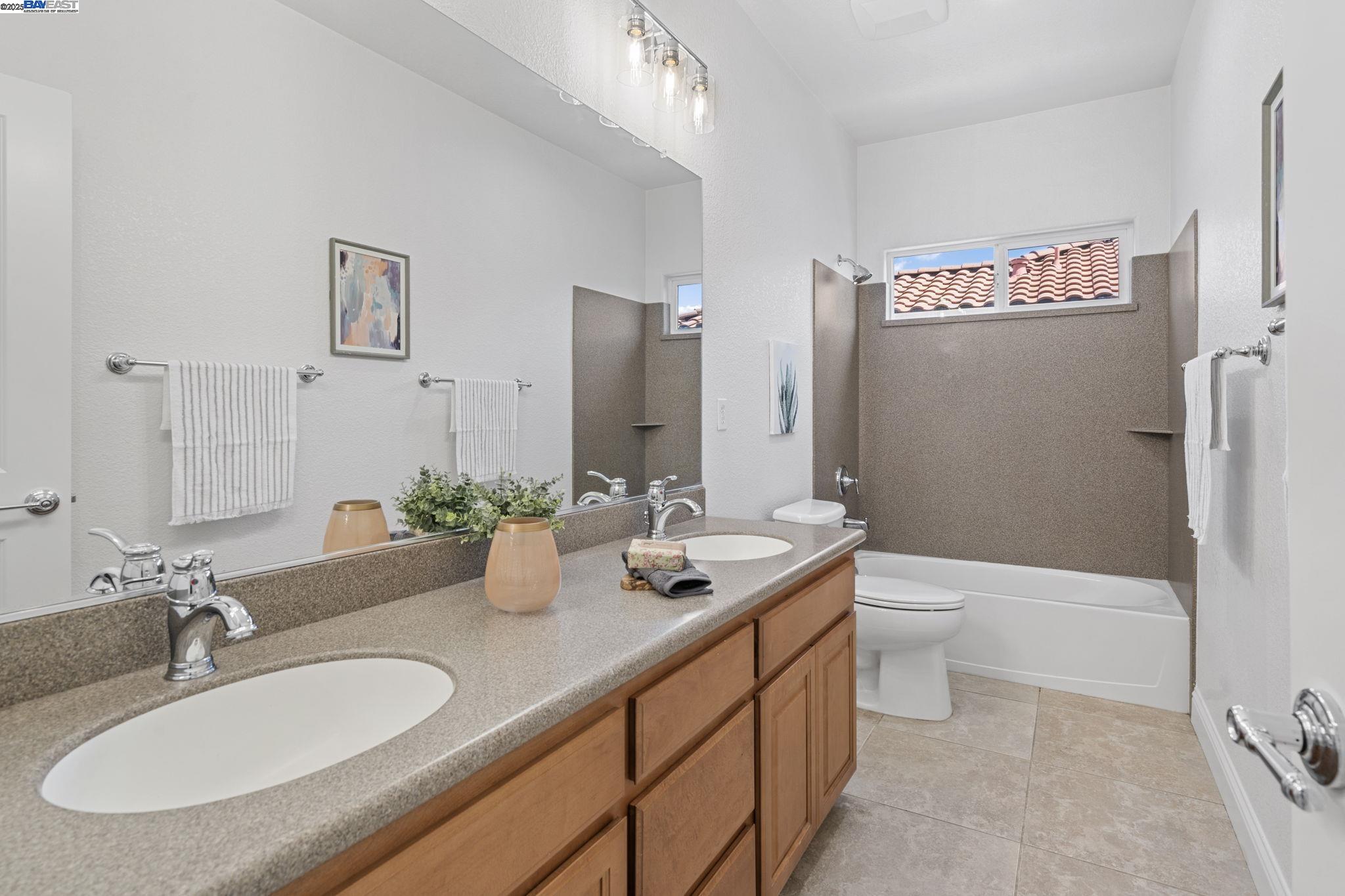 Detail Gallery Image 37 of 57 For 408 N Sierra Madre St, Mountain House,  CA 95391 - 4 Beds | 3 Baths