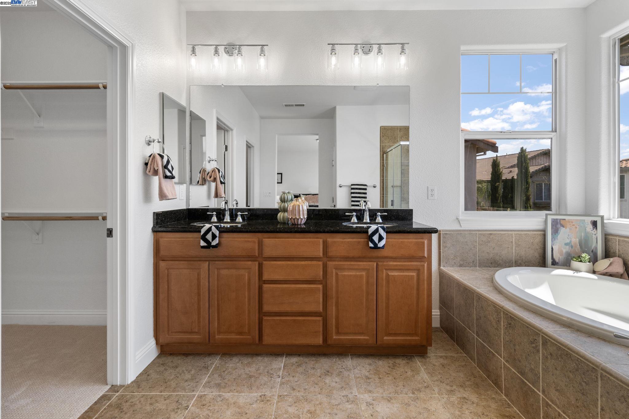 Detail Gallery Image 43 of 57 For 408 N Sierra Madre St, Mountain House,  CA 95391 - 4 Beds | 3 Baths