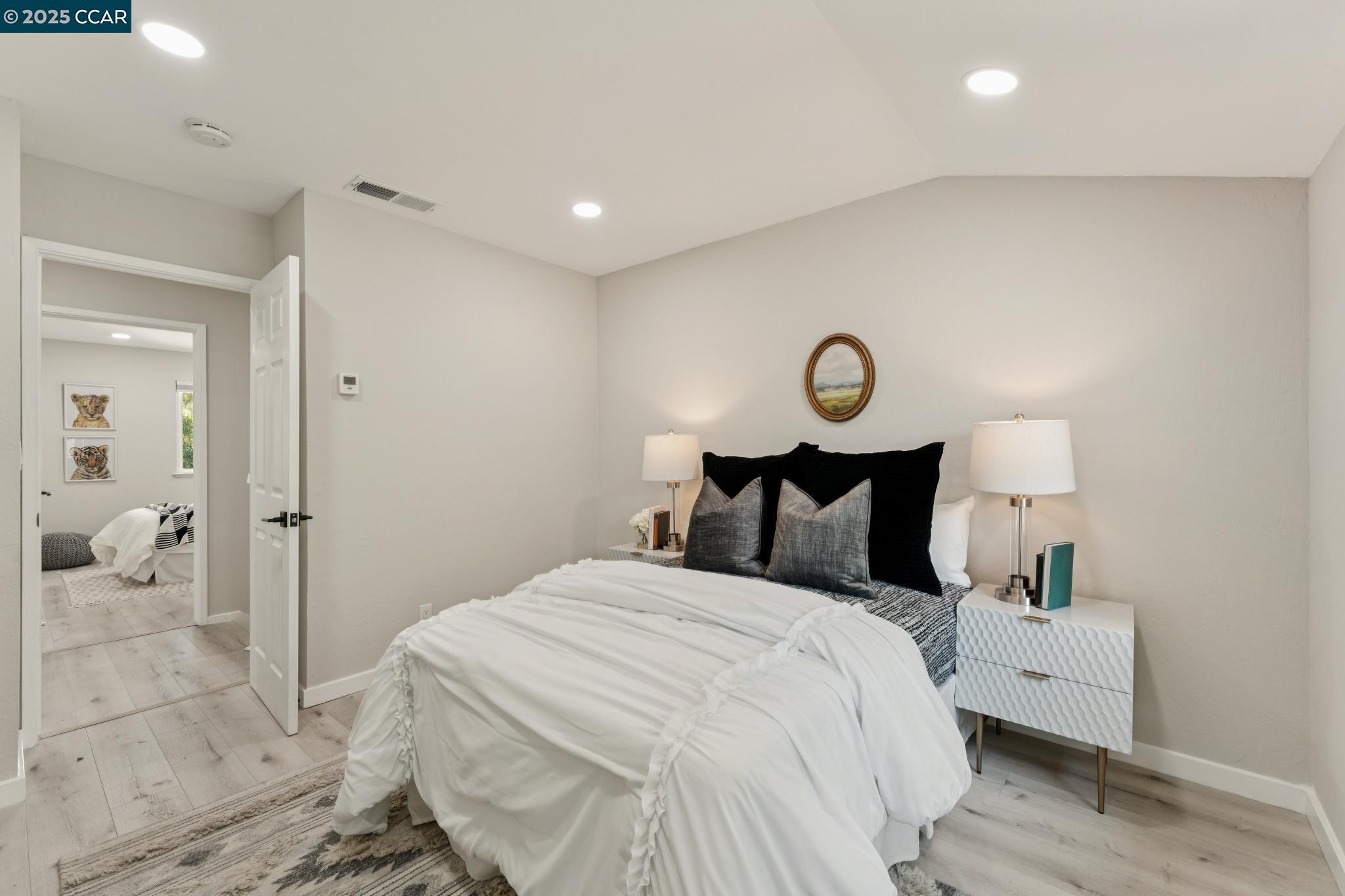 Detail Gallery Image 22 of 38 For 332 Kinross Dr, Walnut Creek,  CA 94598 - 3 Beds | 2/1 Baths
