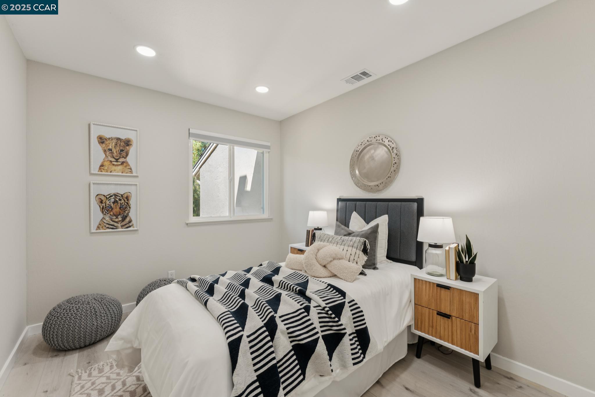 Detail Gallery Image 23 of 38 For 332 Kinross Dr, Walnut Creek,  CA 94598 - 3 Beds | 2/1 Baths