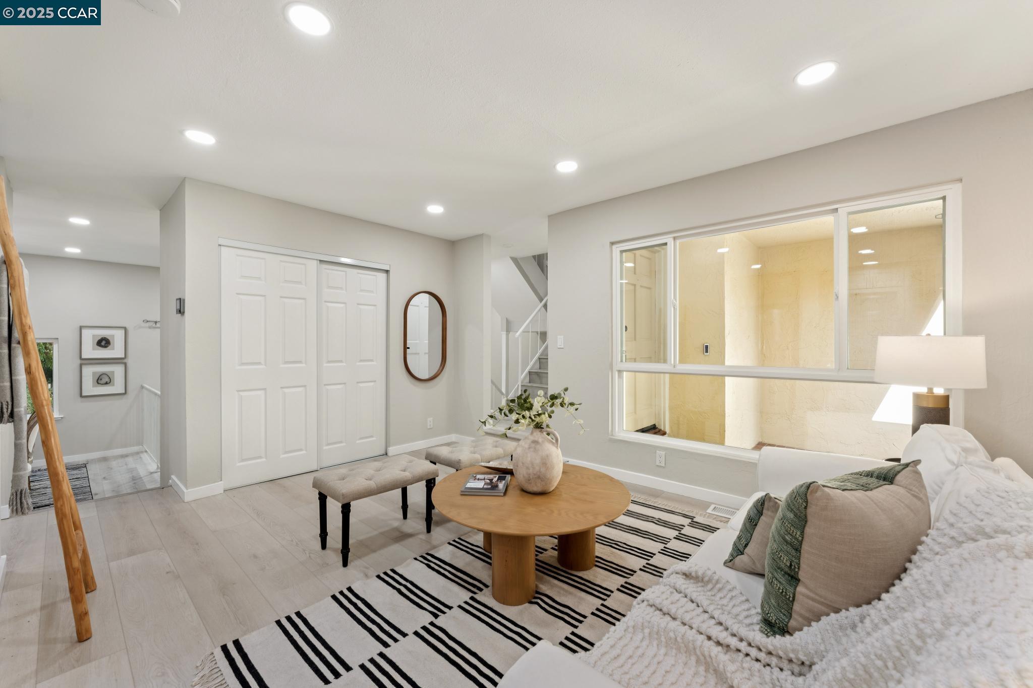 Detail Gallery Image 5 of 38 For 332 Kinross Dr, Walnut Creek,  CA 94598 - 3 Beds | 2/1 Baths