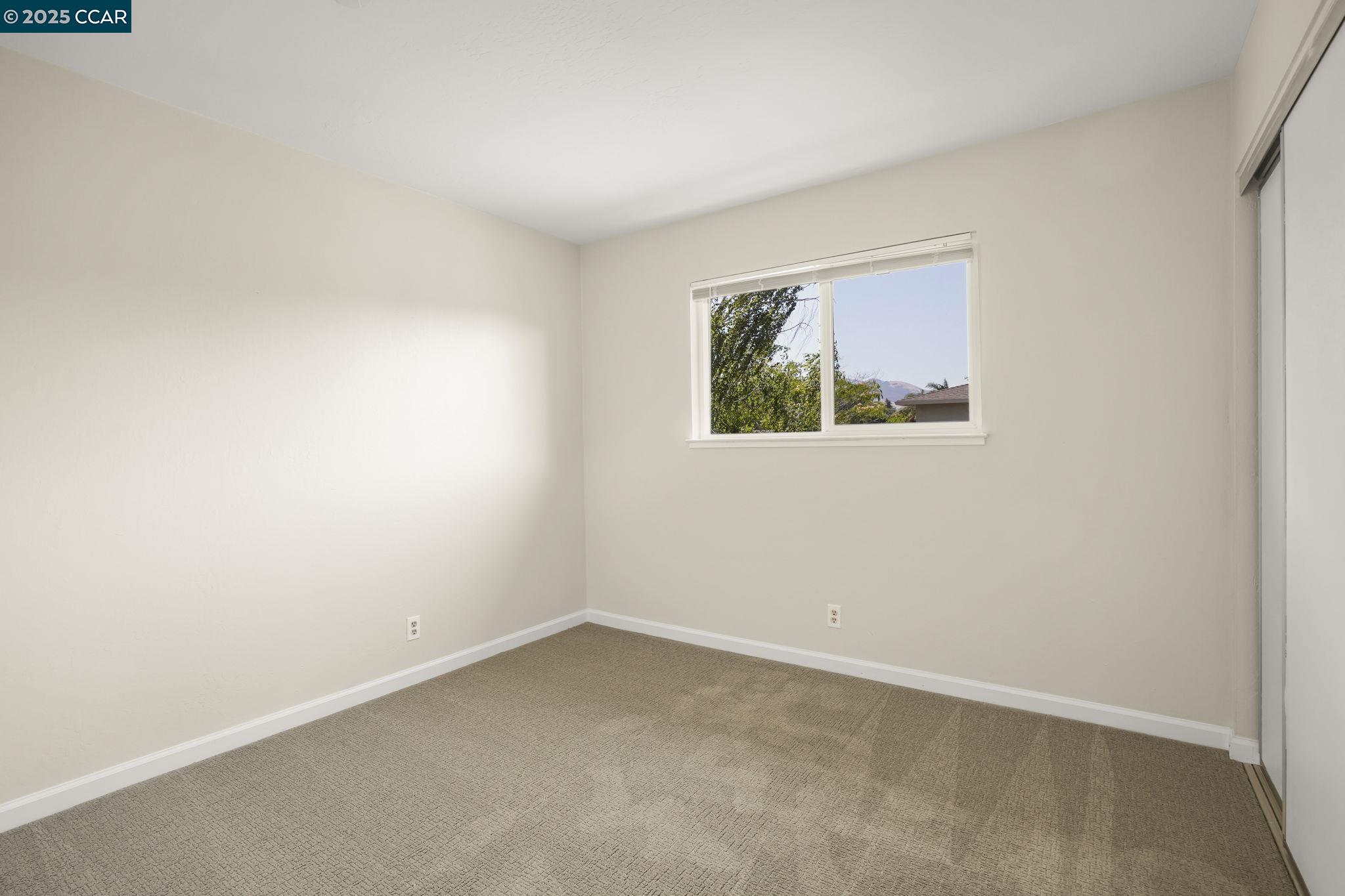Detail Gallery Image 28 of 37 For 715 Graymont Circle, Concord,  CA 94518 - 4 Beds | 2/1 Baths