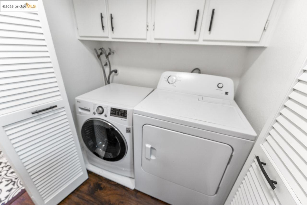 Detail Gallery Image 14 of 33 For 50 Emery Bay Drive, Emeryville,  CA 94608 - 2 Beds | 1 Baths