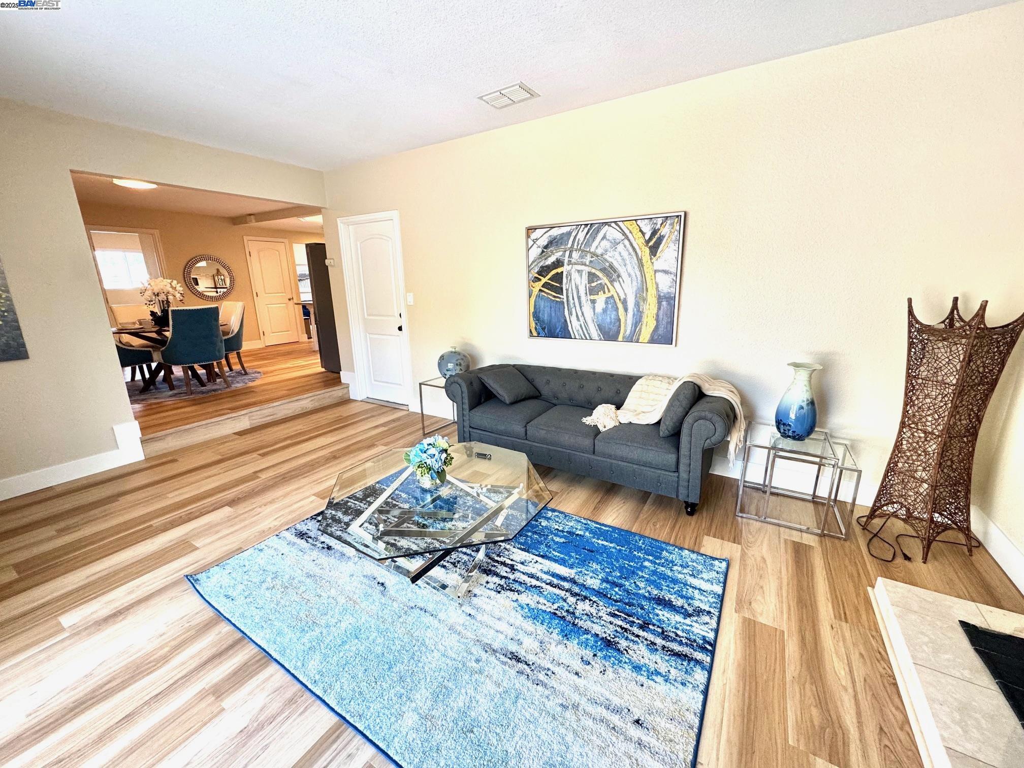 Detail Gallery Image 11 of 38 For 34288 Torrington Pl, Fremont,  CA 94555 - 4 Beds | 2 Baths