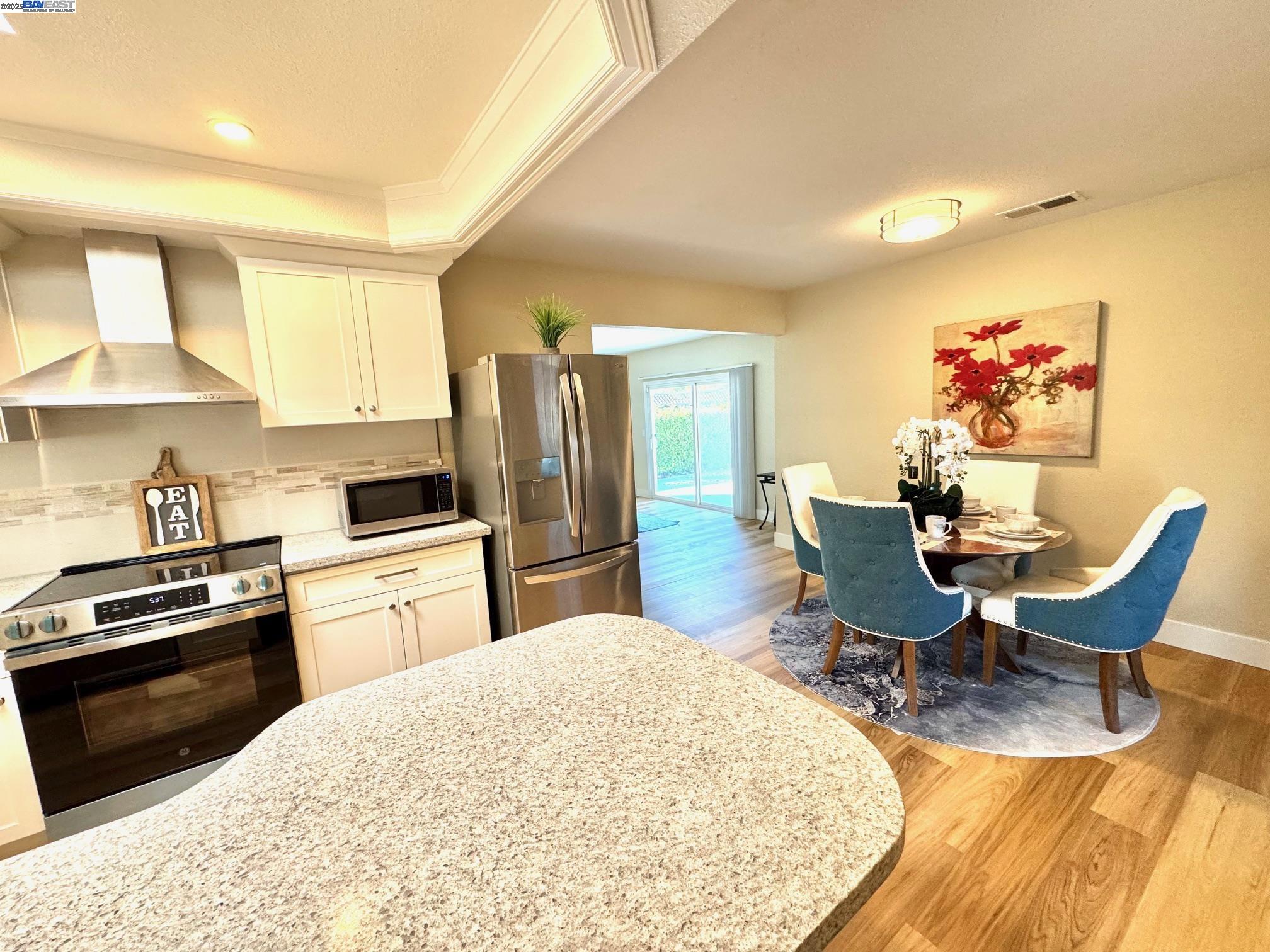 Detail Gallery Image 17 of 38 For 34288 Torrington Pl, Fremont,  CA 94555 - 4 Beds | 2 Baths
